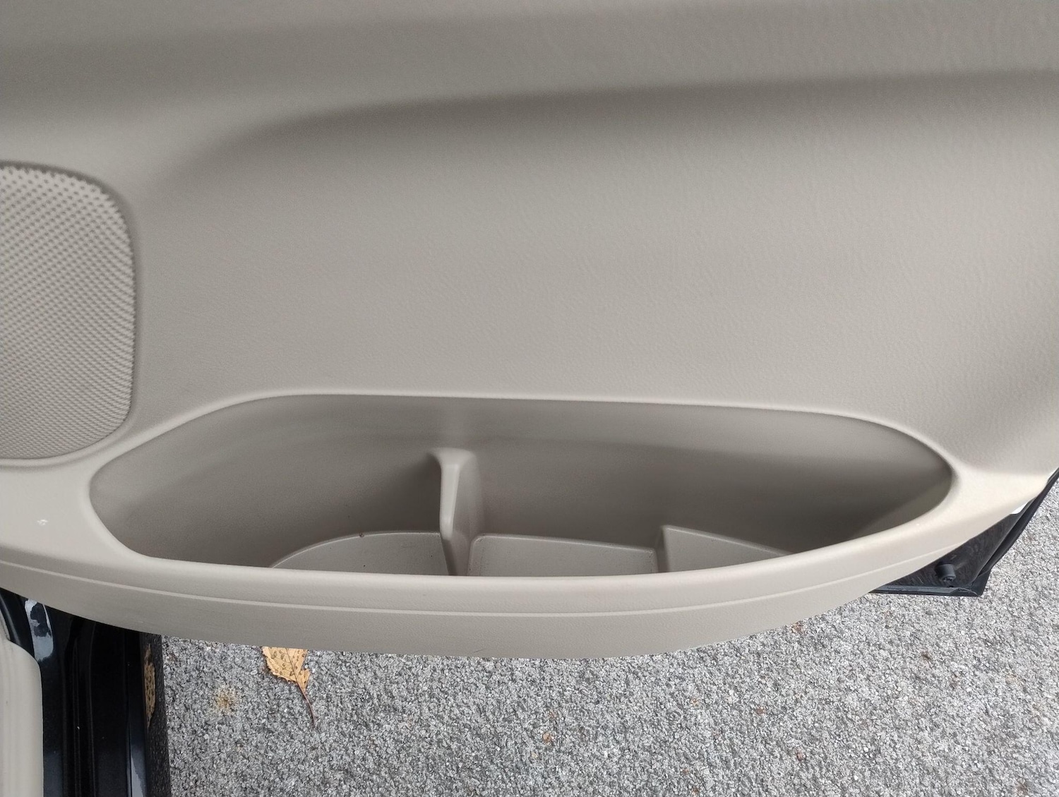 Used Toyota Alphard 2021 for sale - 76360650: Photo 46