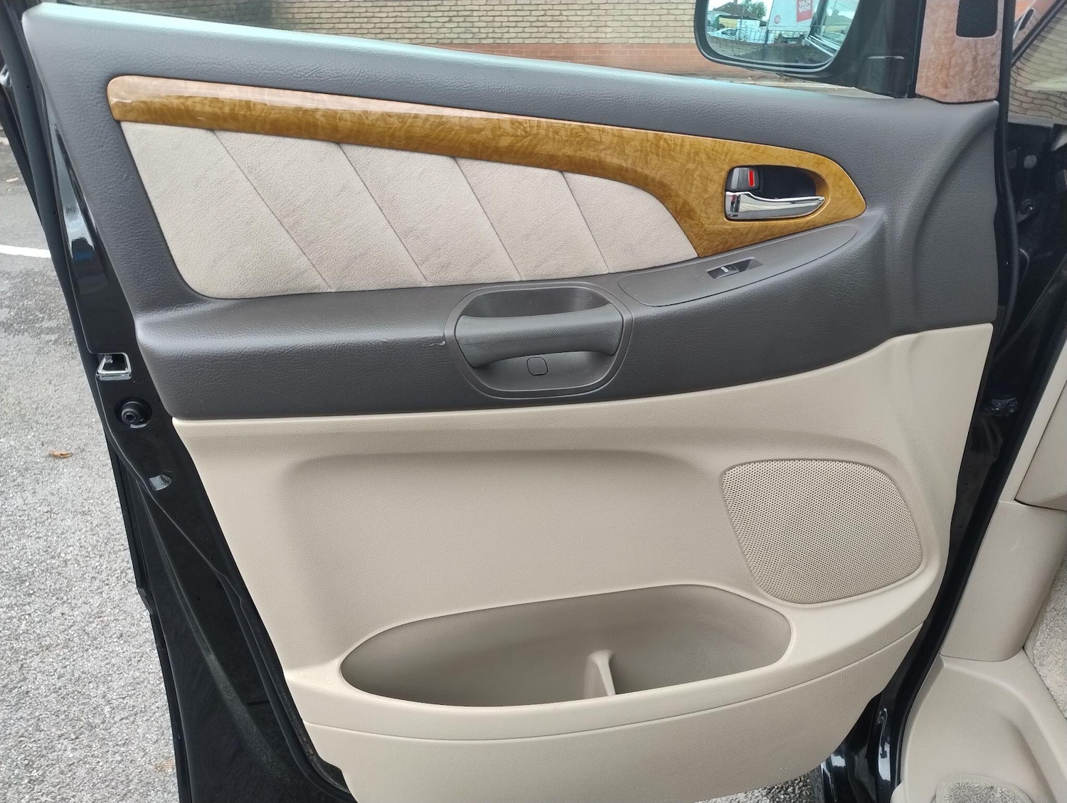 Used Toyota Alphard 2021 for sale - 76360650: Photo 49