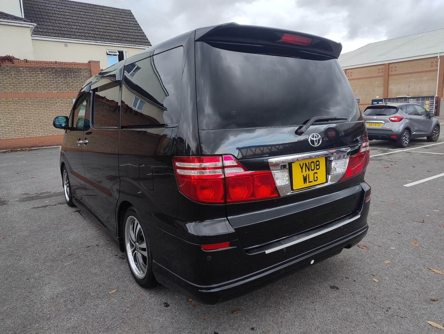 Used Toyota Alphard 2021 for sale - 76360650: Photo 5