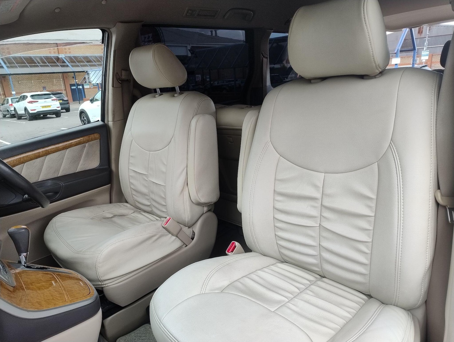 Used Toyota Alphard 2021 for sale - 76360650: Photo 56