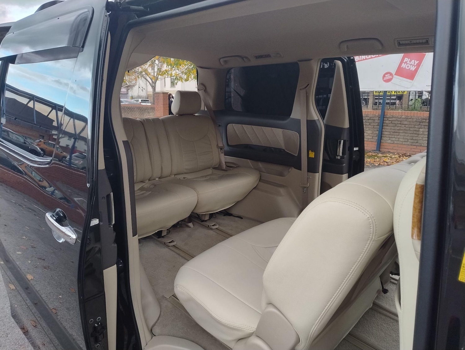 Used Toyota Alphard 2021 for sale - 76360650: Photo 61