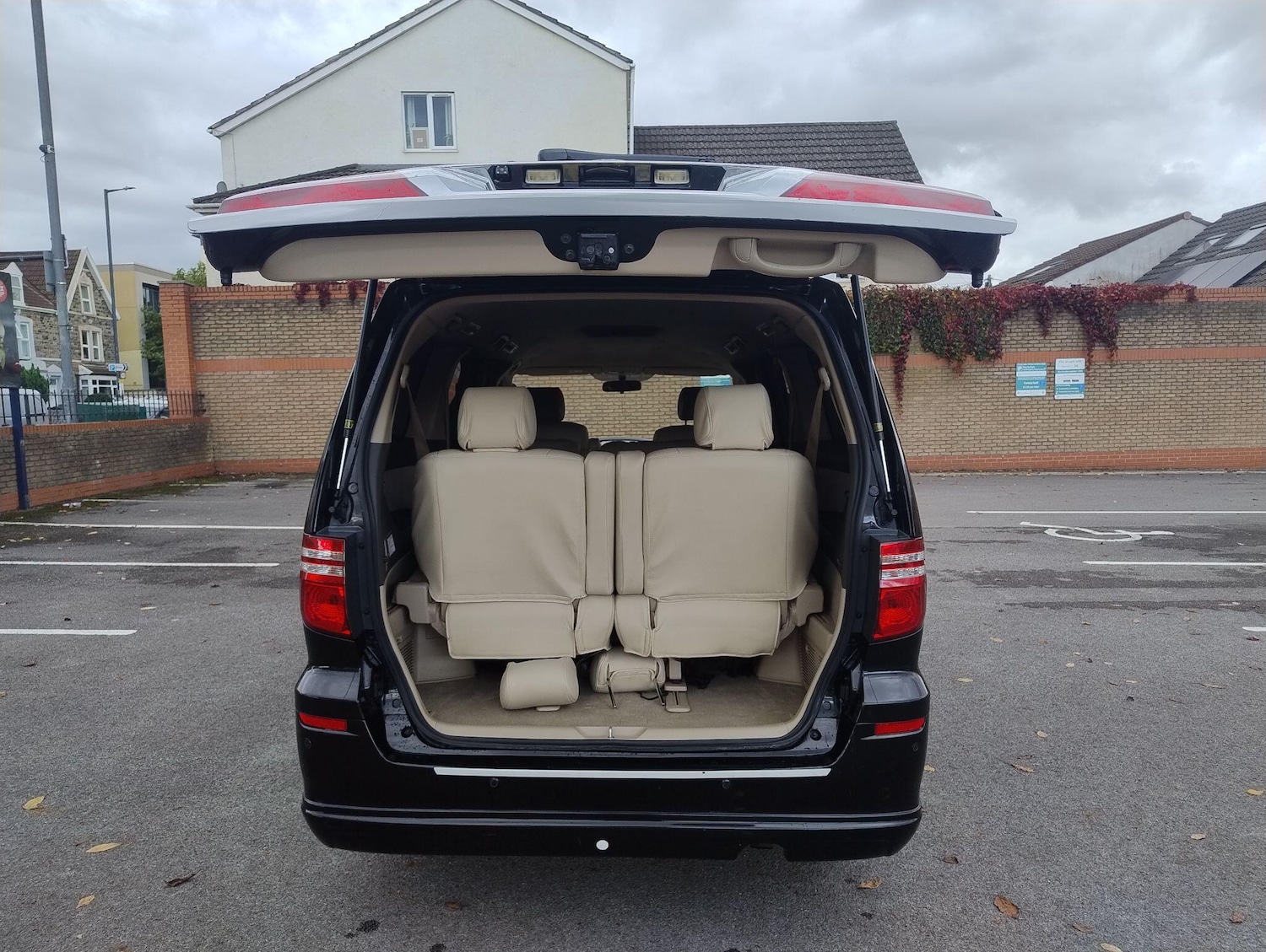 Used Toyota Alphard 2021 for sale - 76360650: Photo 79