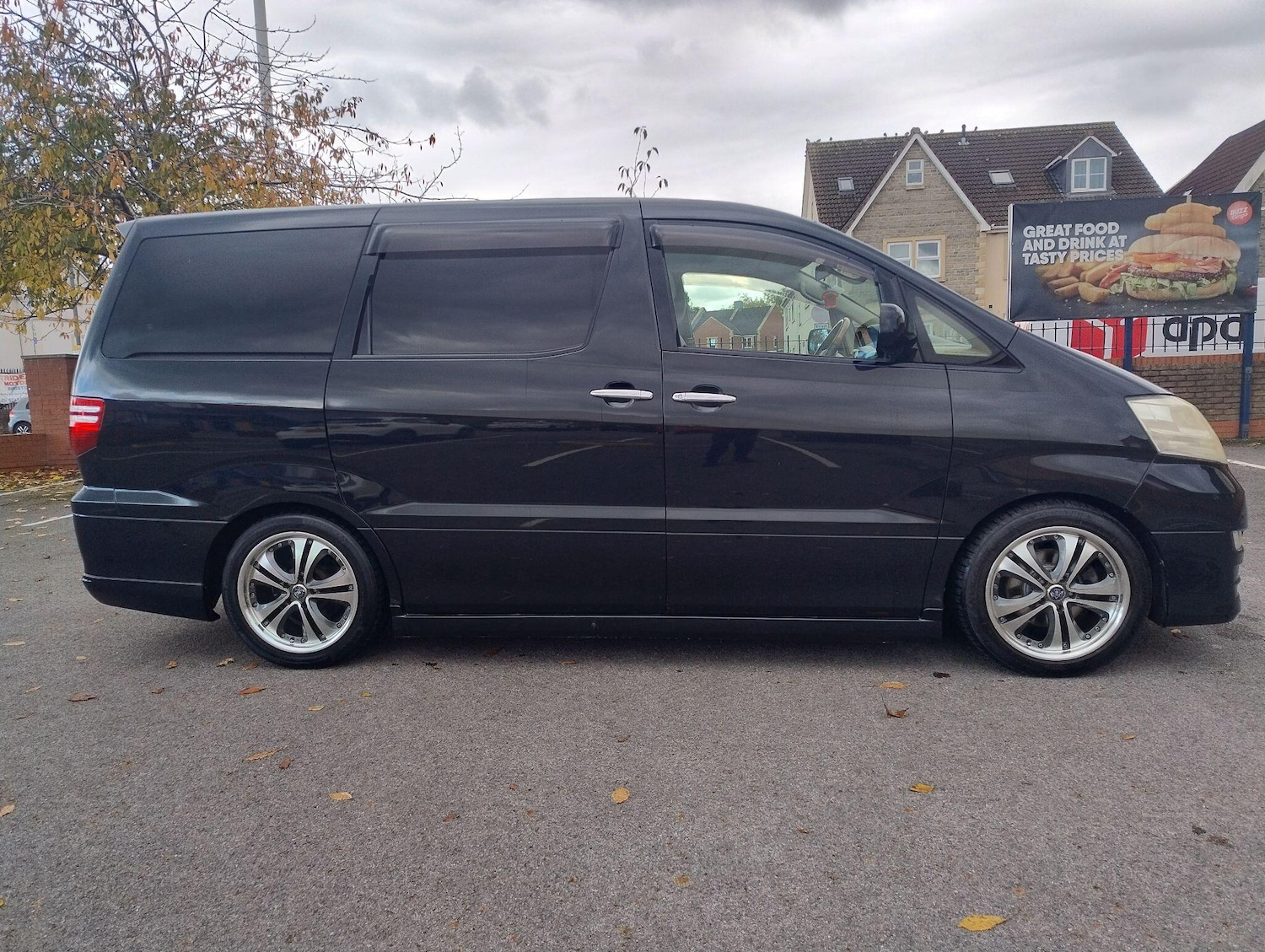 Used Toyota Alphard 2021 for sale - 76360650: Photo 8