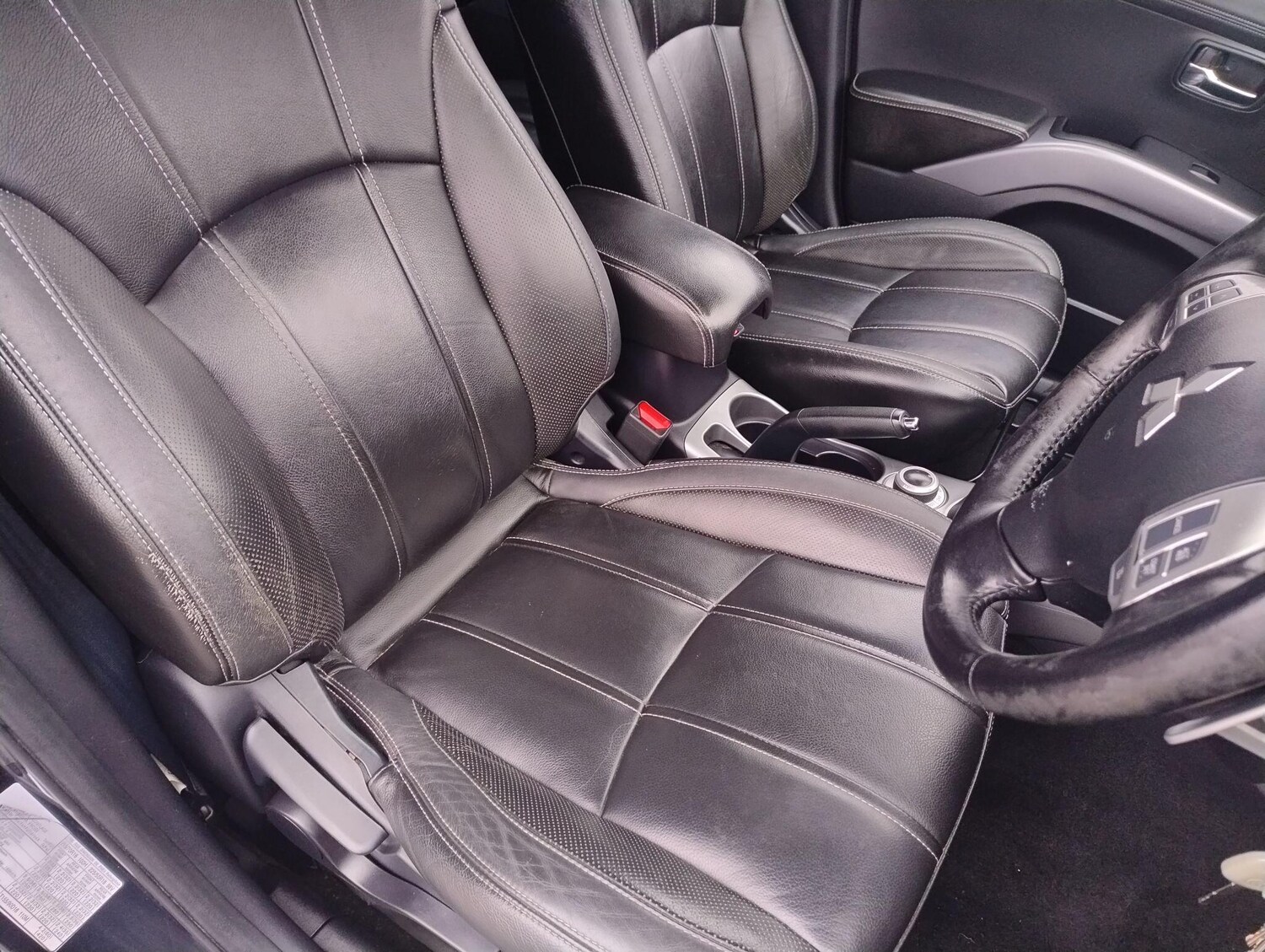 Used Mitsubishi Outlander for sale - 78214700: Photo 32