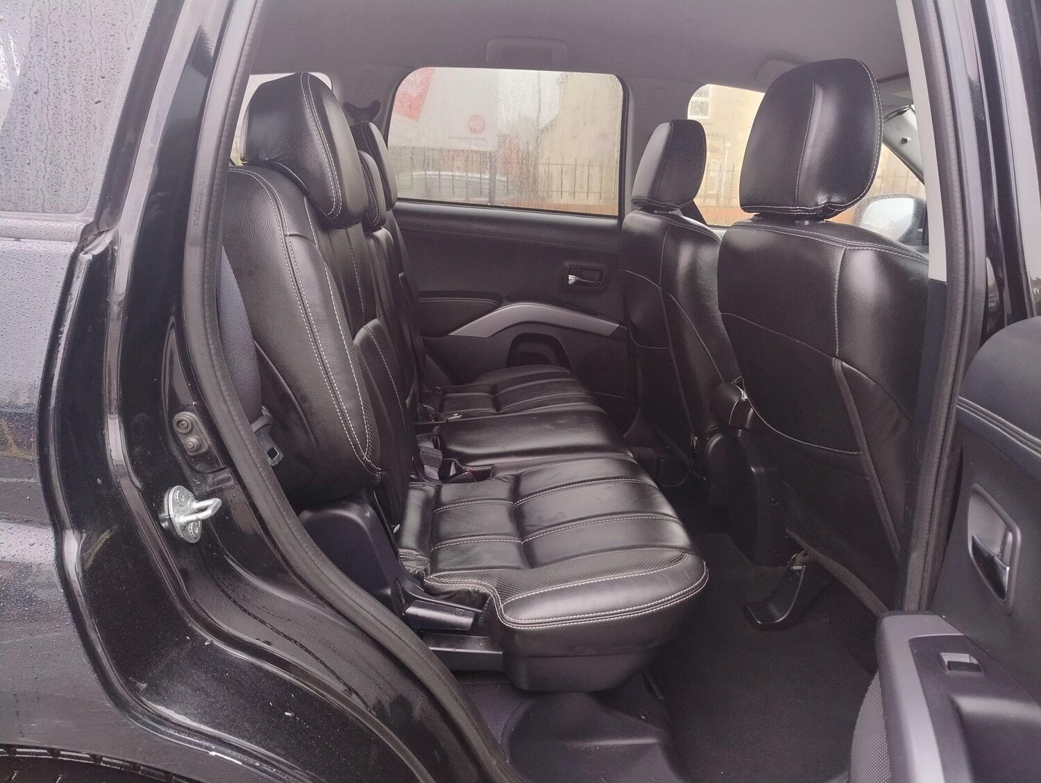 Used Mitsubishi Outlander for sale - 78214700: Photo 36