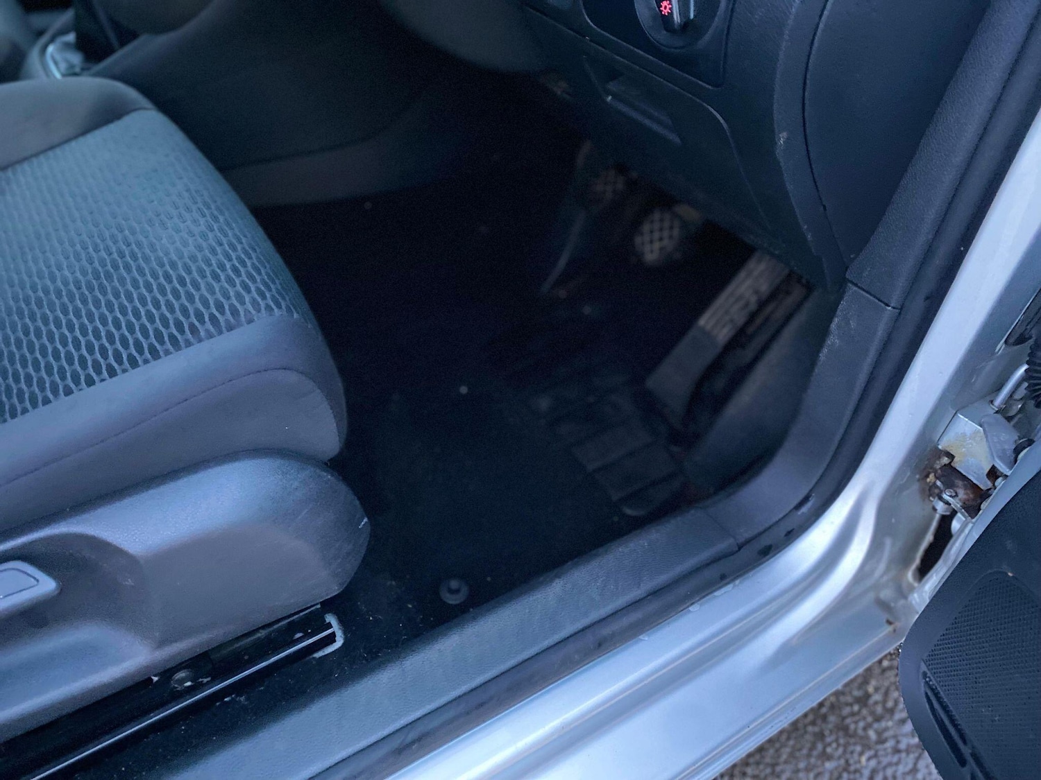 Used Volkswagen Golf 2009 for sale - 77738120: Photo 47