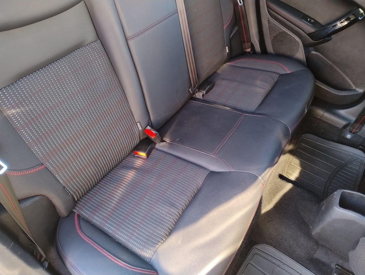 Used Peugeot 208 2015 for sale - 76823723: Photo 34