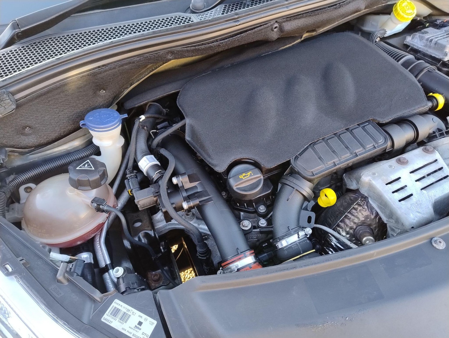 Used Peugeot 208 2015 for sale - 76823723: Photo 44