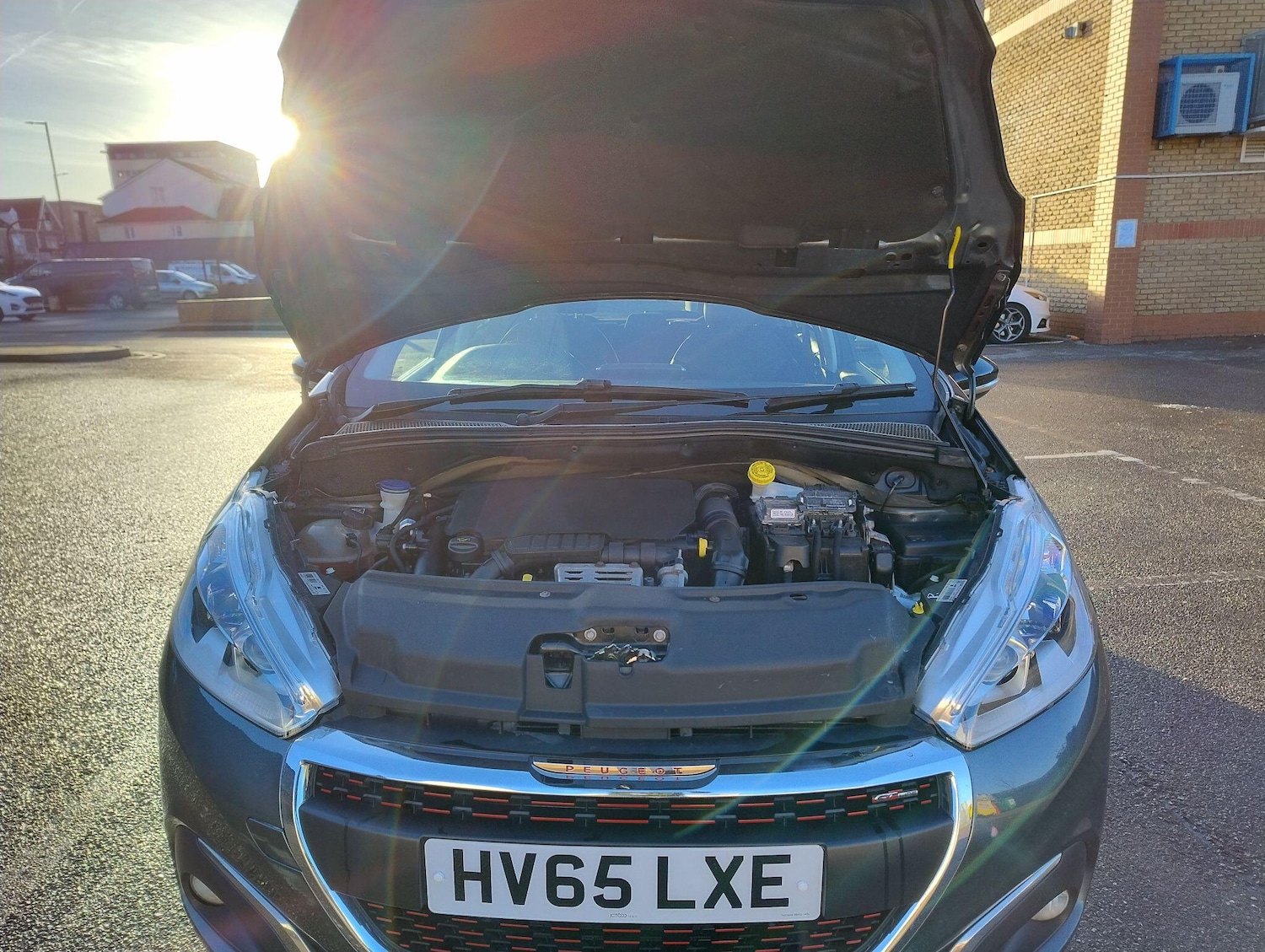 Used Peugeot 208 2015 for sale - 76823723: Photo 8