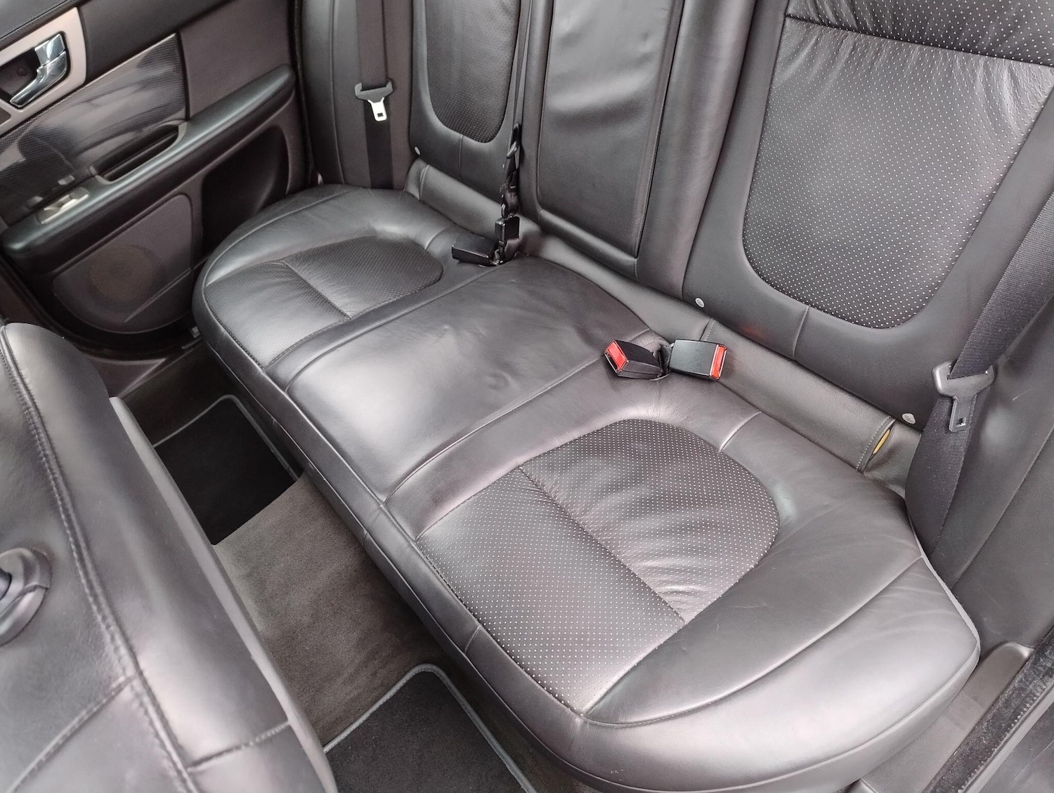 Used Jaguar XF 2010 for sale - 76849714: Photo 32