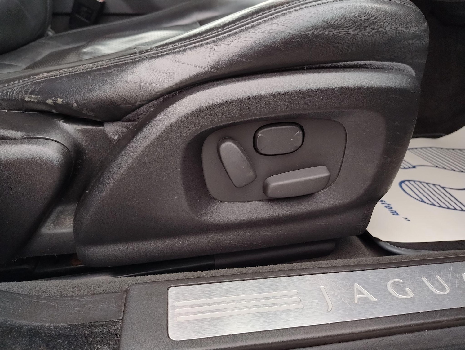 Used Jaguar XF 2010 for sale - 76849714: Photo 35