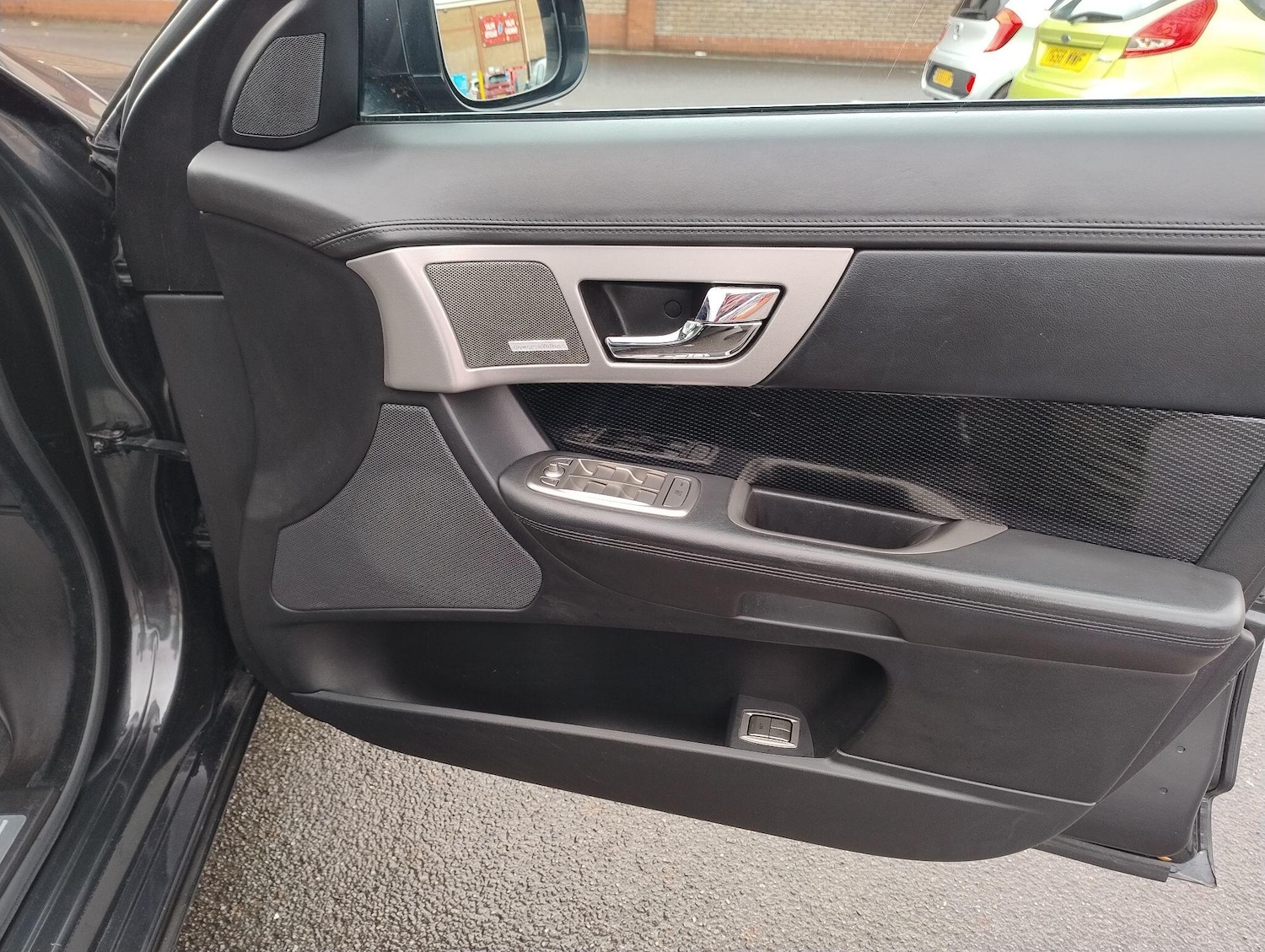 Used Jaguar XF 2010 for sale - 76849714: Photo 36