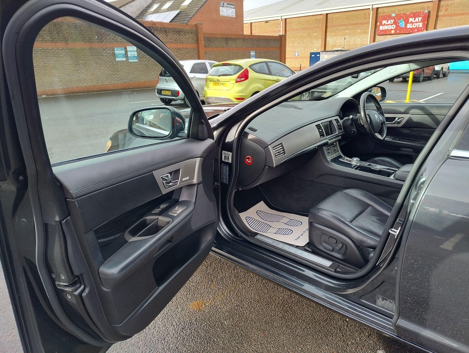 Used Jaguar XF 2010 for sale - 76849714: Photo 37