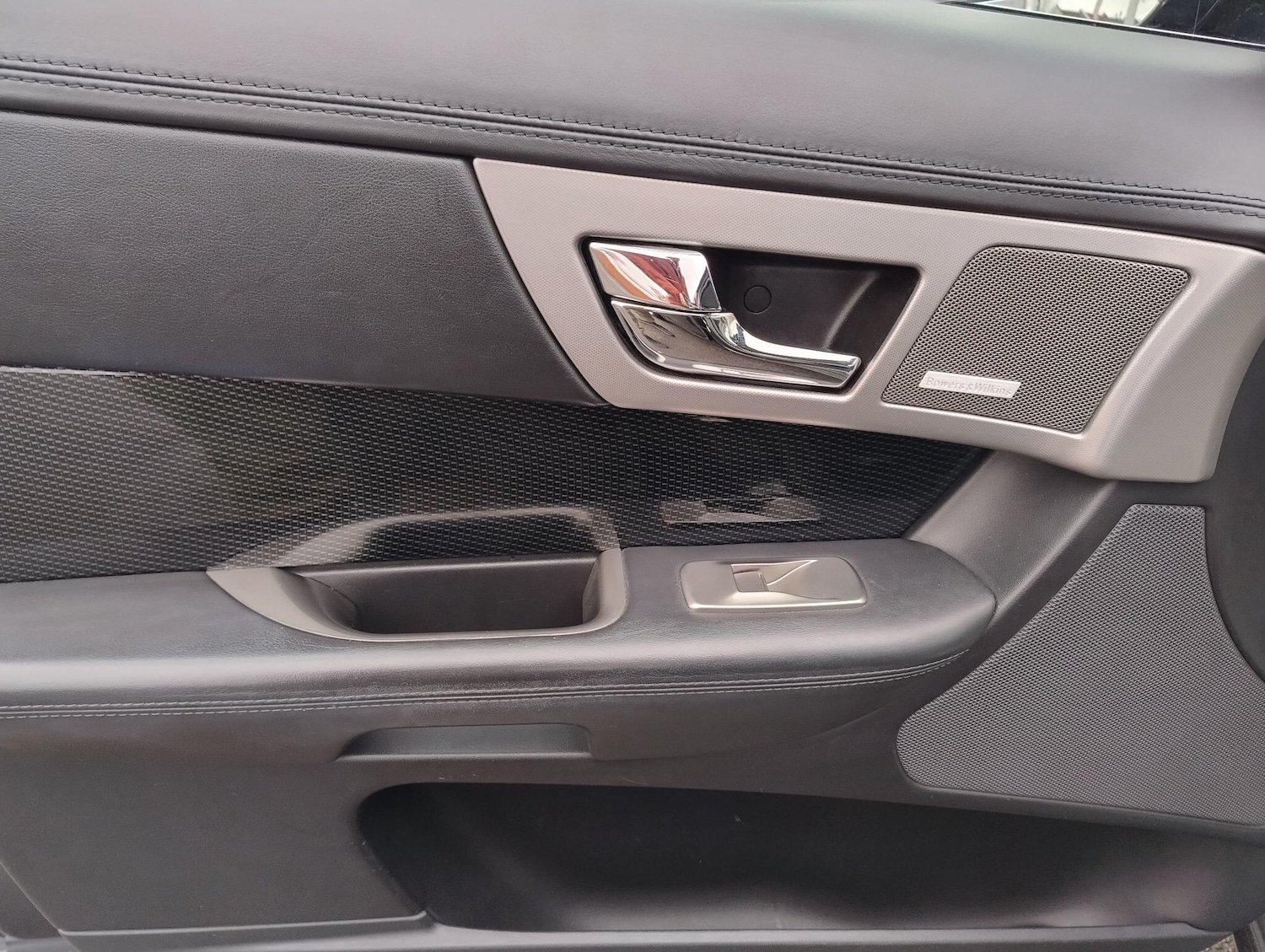 Used Jaguar XF 2010 for sale - 76849714: Photo 38