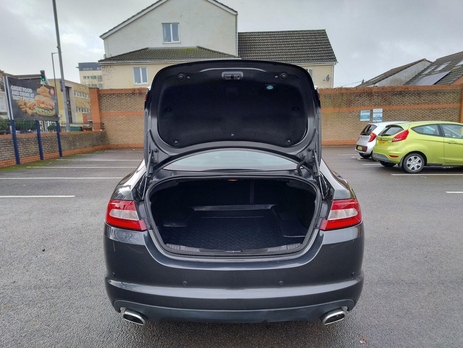 Used Jaguar XF 2010 for sale - 76849714: Photo 55