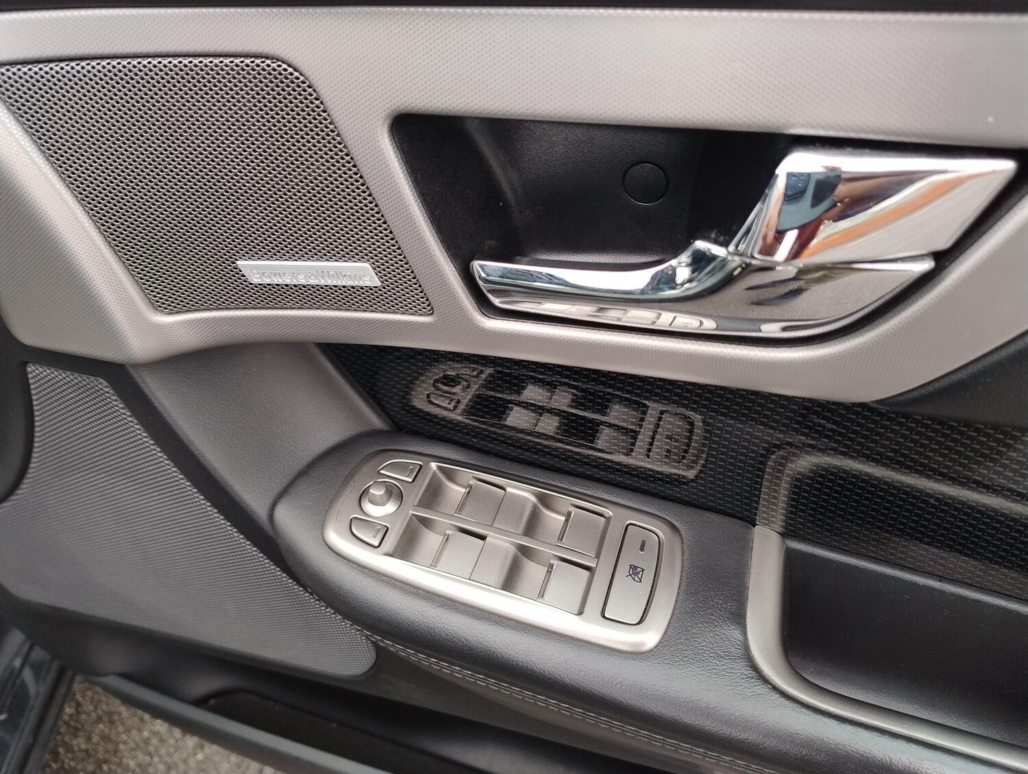 Used Jaguar XF 2010 for sale - 76849714: Photo 72