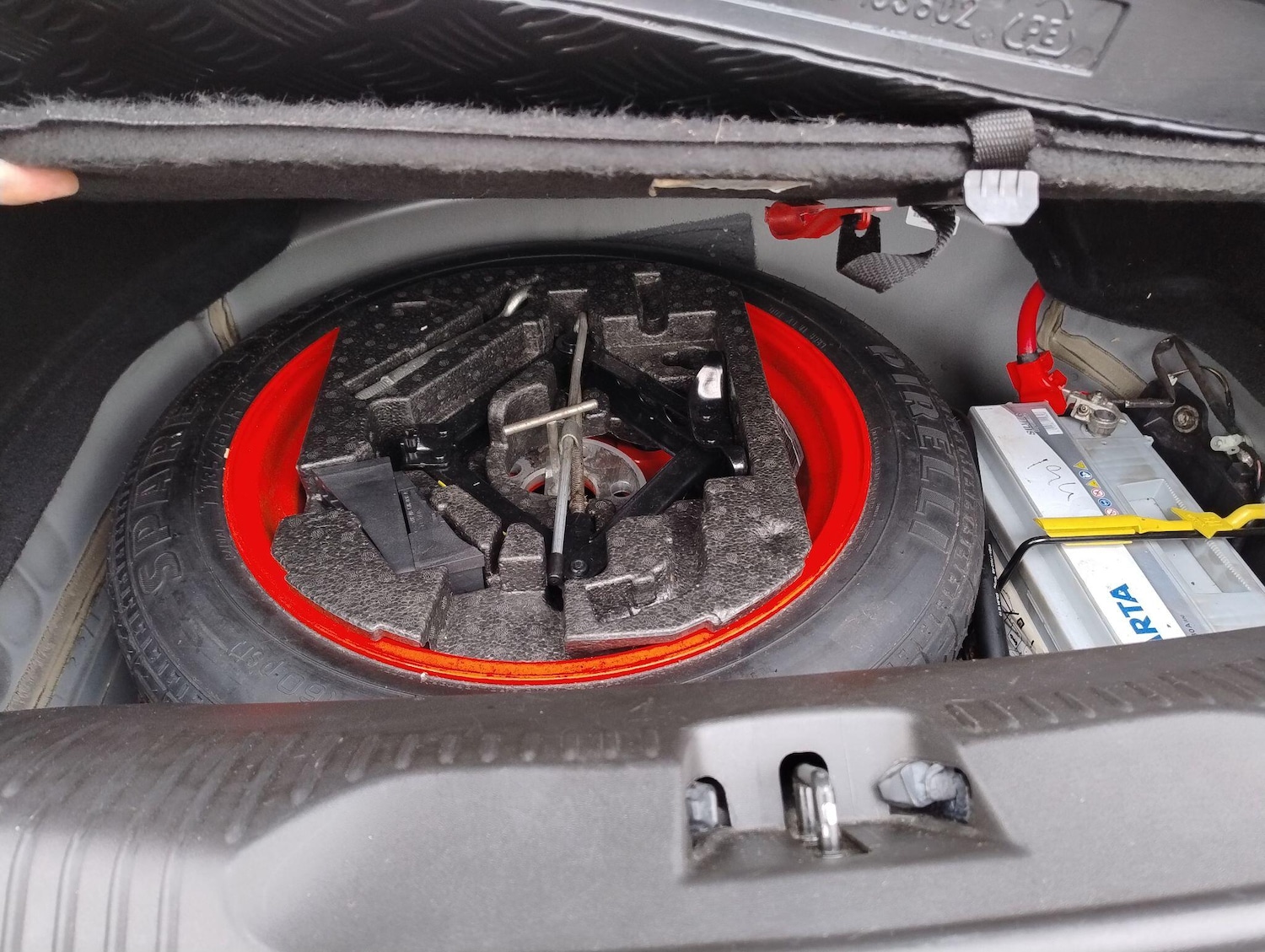 Used Jaguar XF 2010 for sale - 76849714: Photo 77