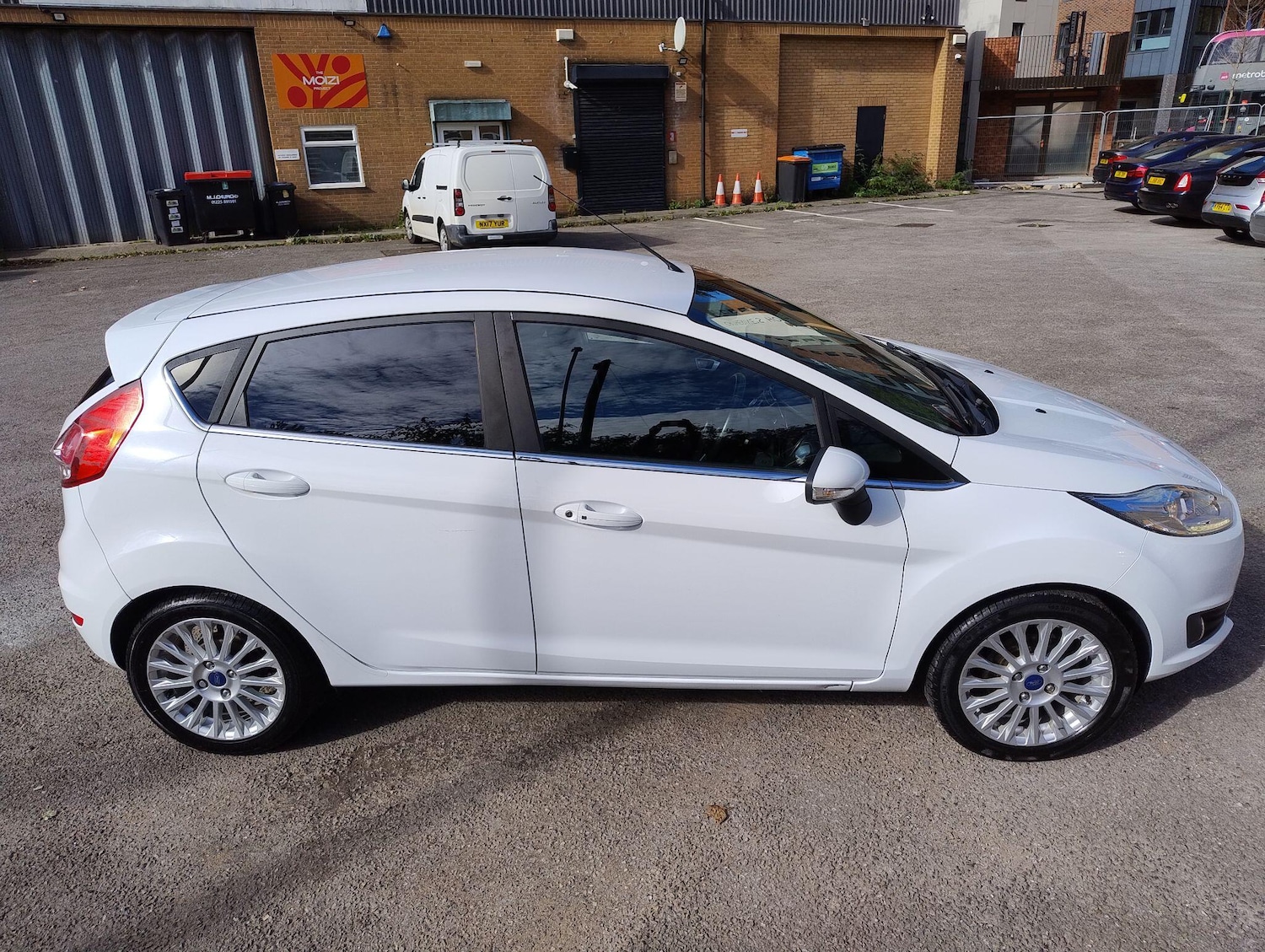 Used Ford Fiesta 2015 for sale - 76484745: Photo 17