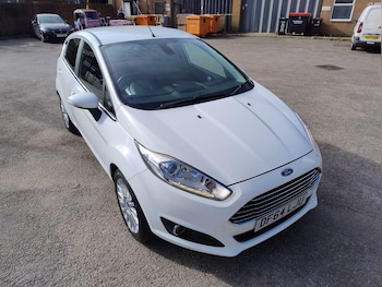 Used Ford Fiesta 2015 for sale - 76484745: Photo