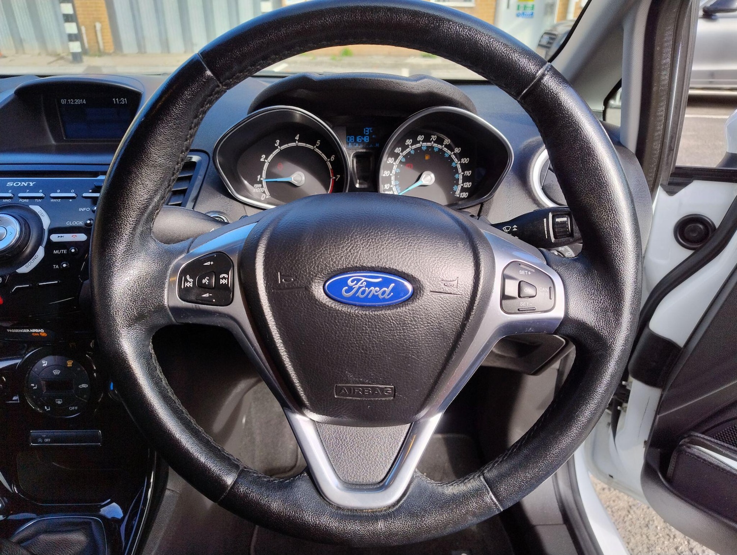 Used Ford Fiesta 2015 for sale - 76484745: Photo 30