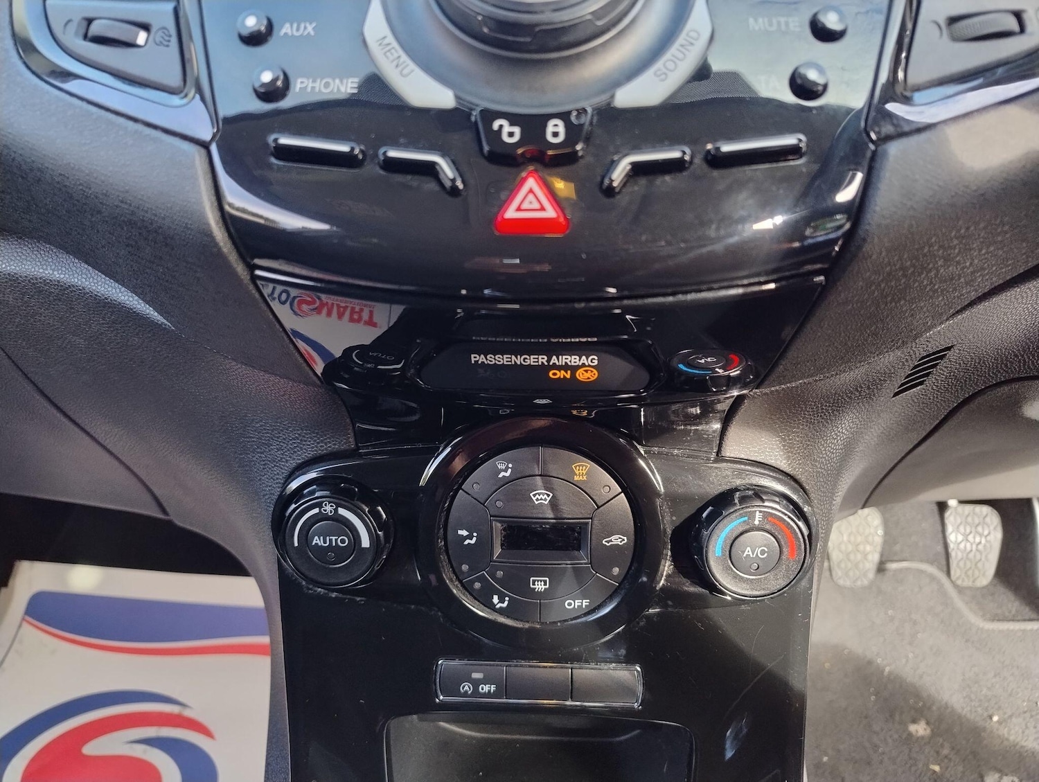 Used Ford Fiesta 2015 for sale - 76484745: Photo 38