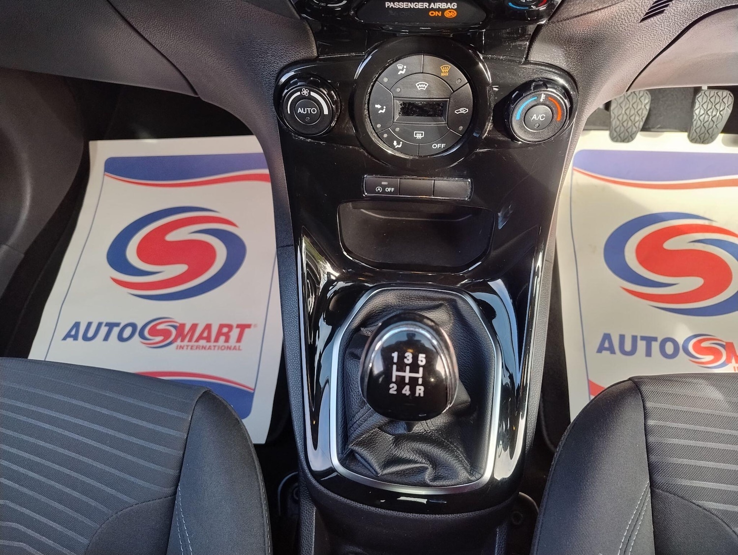 Used Ford Fiesta 2015 for sale - 76484745: Photo 39