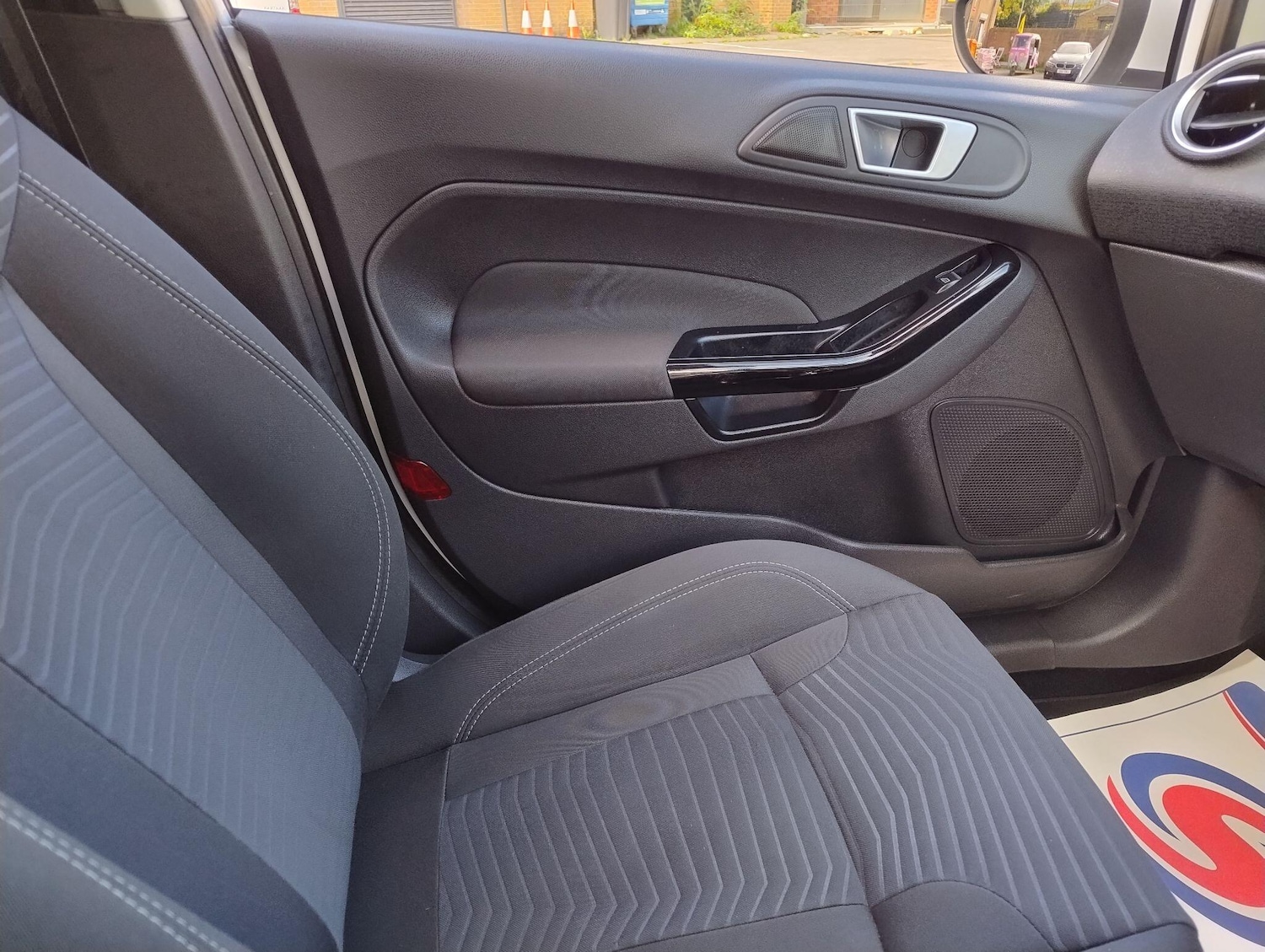 Used Ford Fiesta 2015 for sale - 76484745: Photo 42