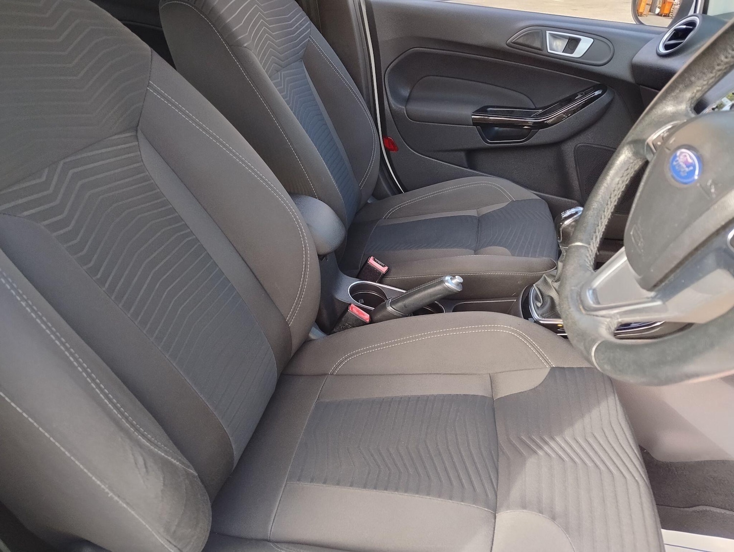 Used Ford Fiesta 2015 for sale - 76484745: Photo 54