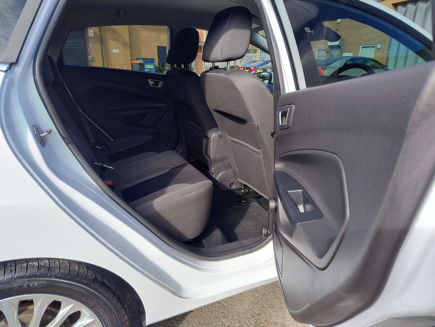 Used Ford Fiesta 2015 for sale - 76484745: Photo 64