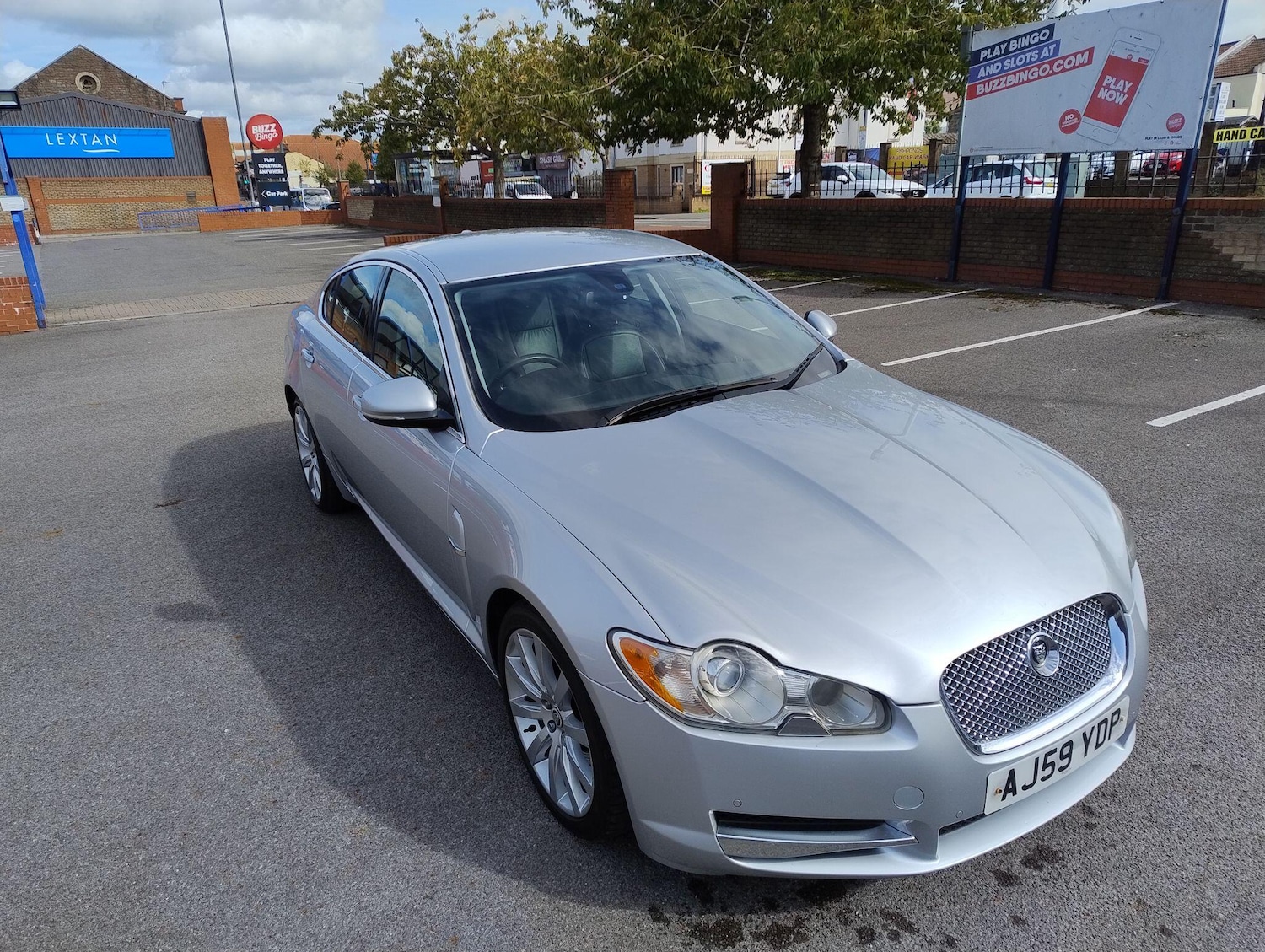 Used Jaguar XF 2009 for sale - 76349734: Photo 2