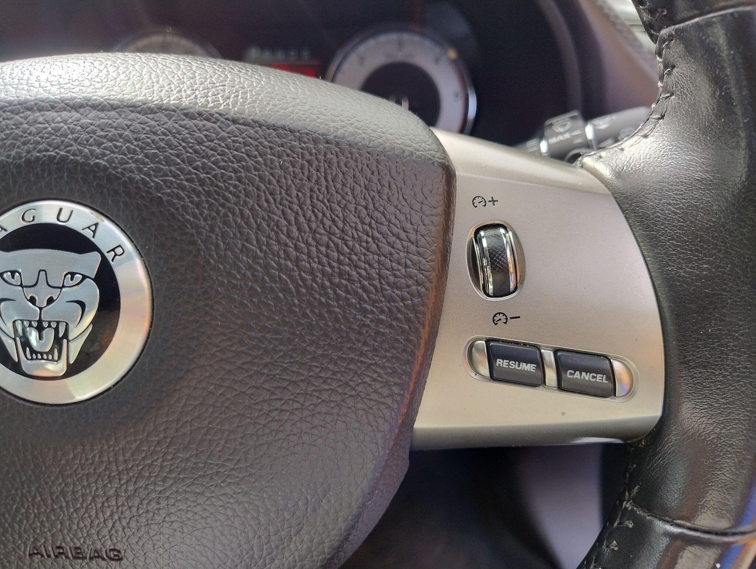 Used Jaguar XF 2009 for sale - 76349734: Photo 32