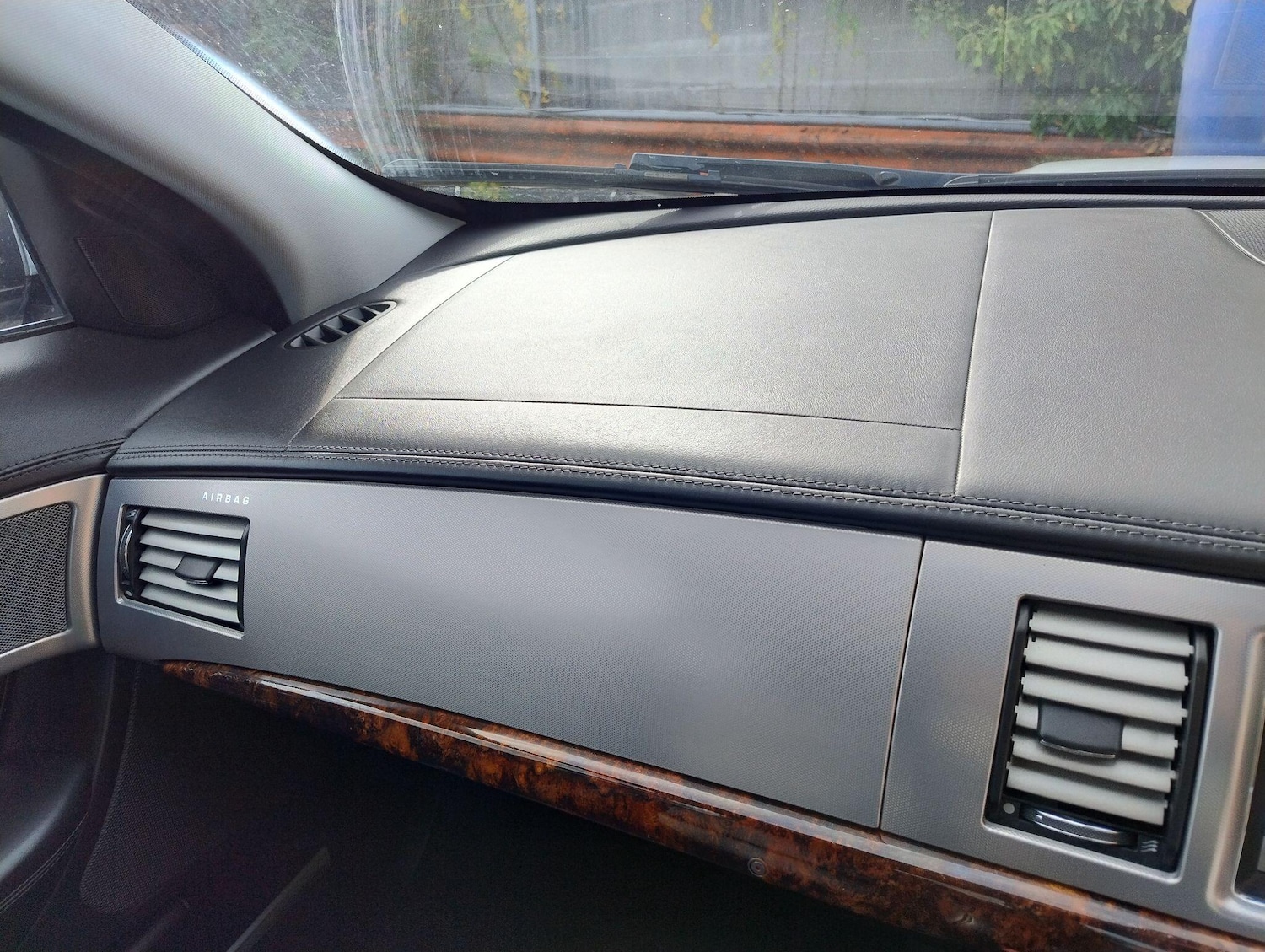 Used Jaguar XF 2009 for sale - 76349734: Photo 42