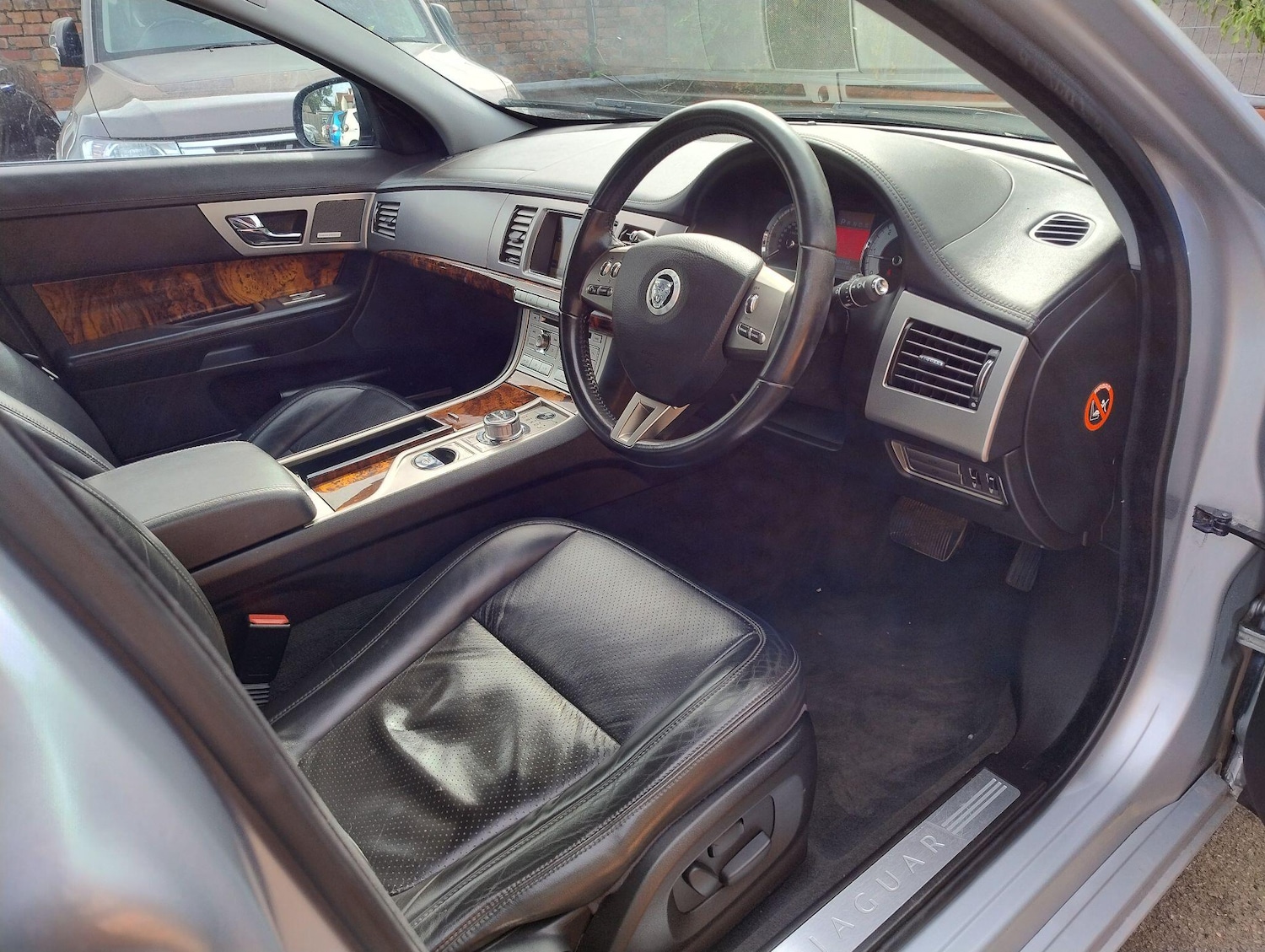 Used Jaguar XF 2009 for sale - 76349734: Photo 50