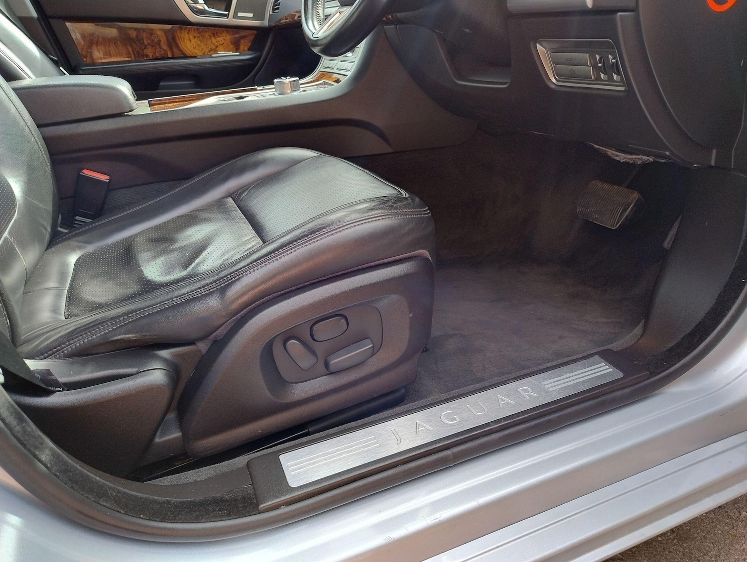 Used Jaguar XF 2009 for sale - 76349734: Photo 55