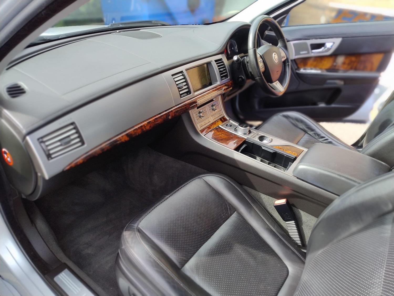 Used Jaguar XF 2009 for sale - 76349734: Photo 62