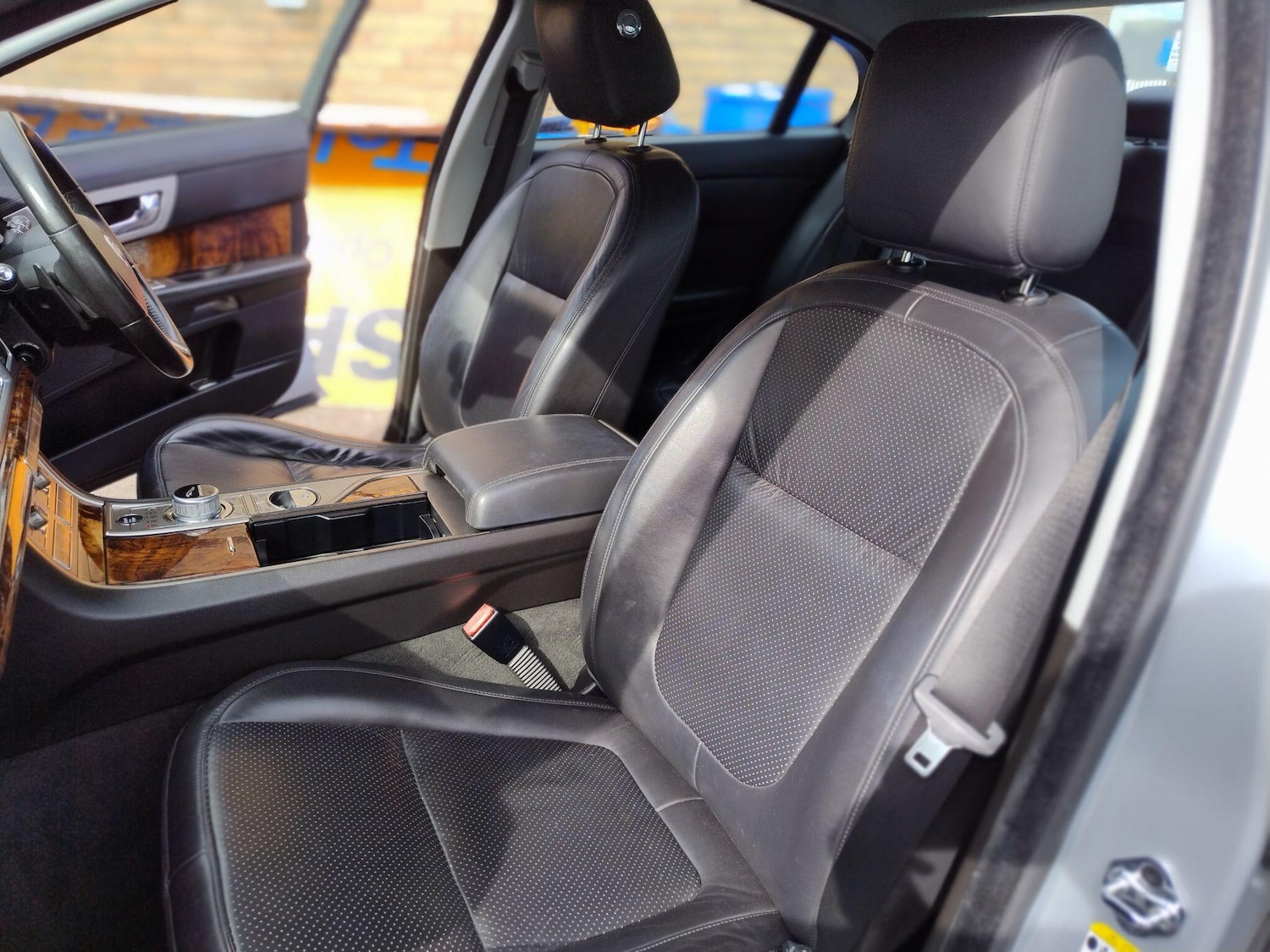 Used Jaguar XF 2009 for sale - 76349734: Photo 64