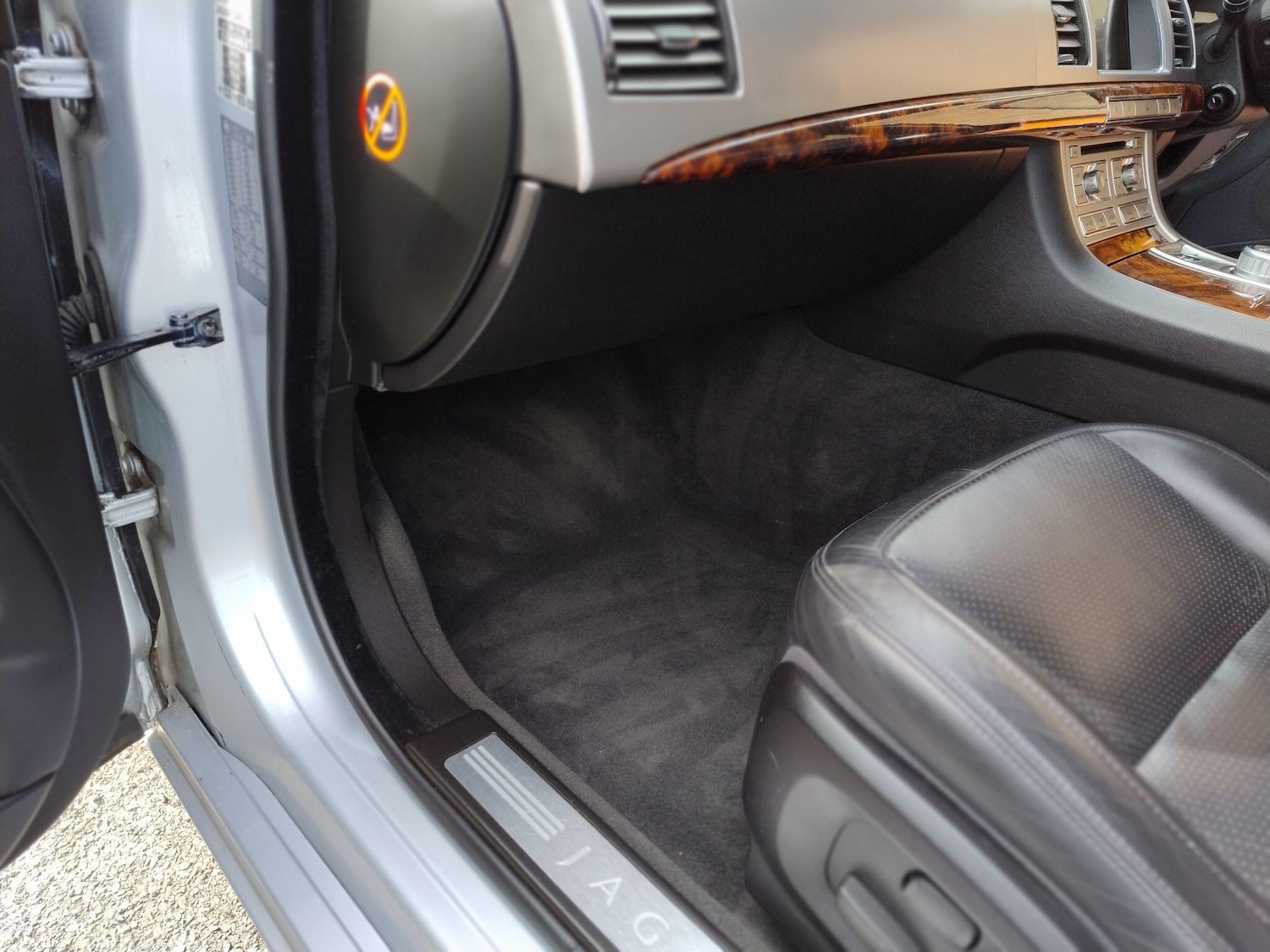 Used Jaguar XF 2009 for sale - 76349734: Photo 70