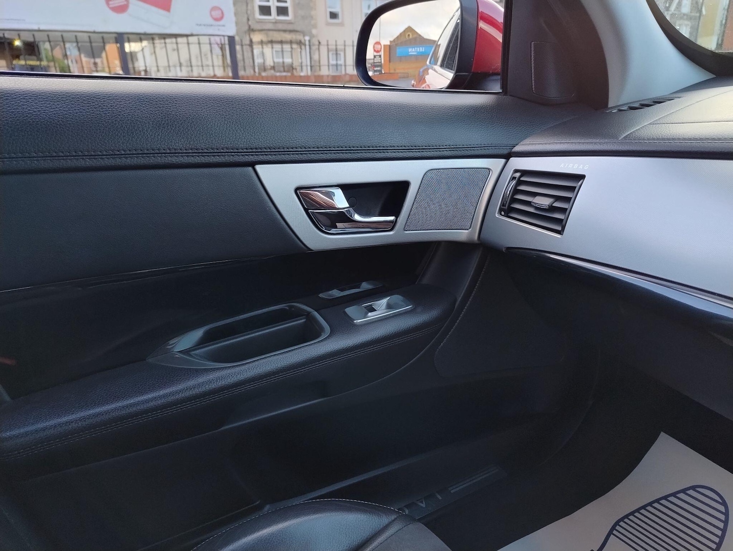 Used Jaguar XF 2013 for sale - 76899115: Photo 19