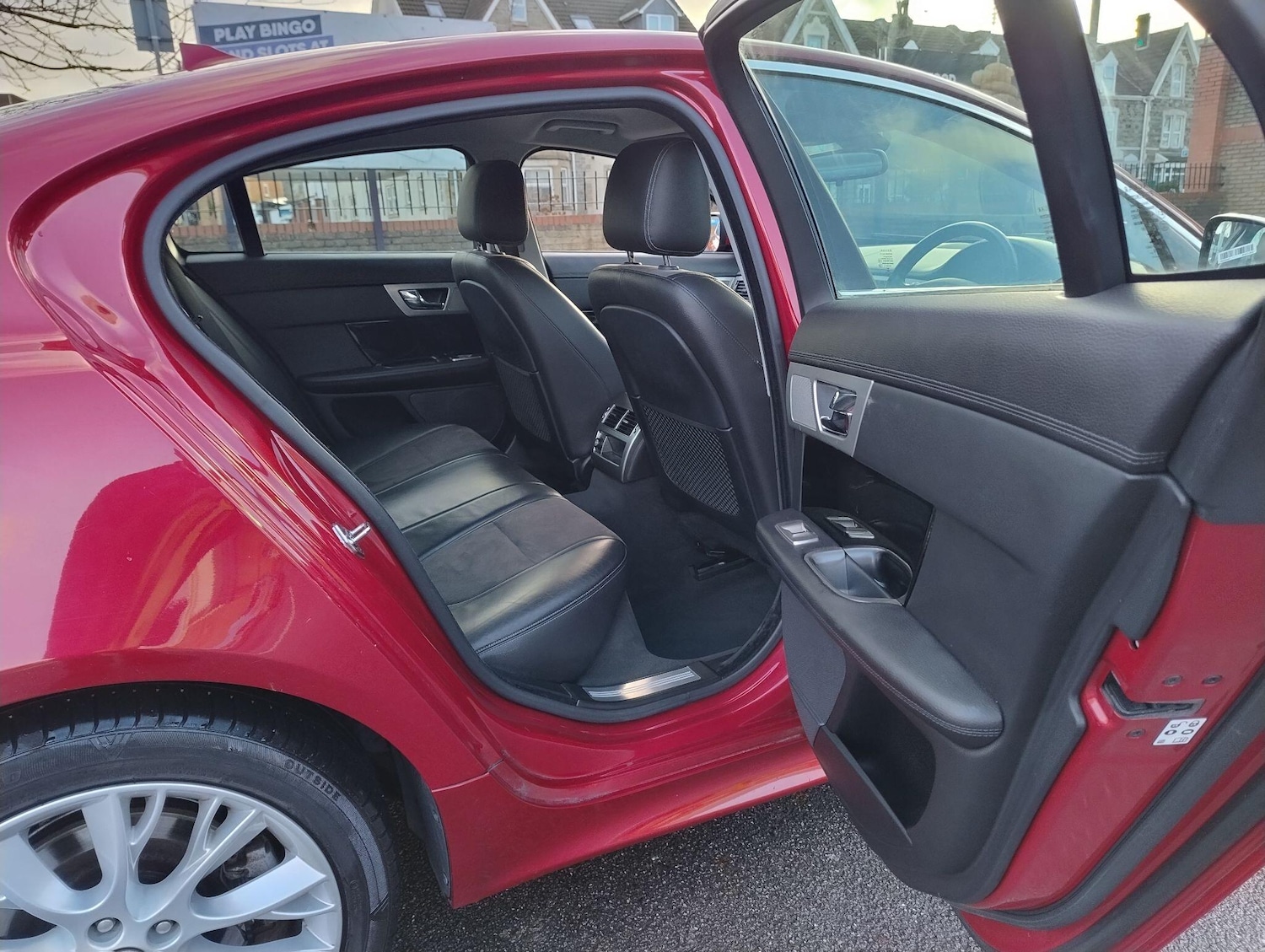 Used Jaguar XF 2013 for sale - 76899115: Photo 25