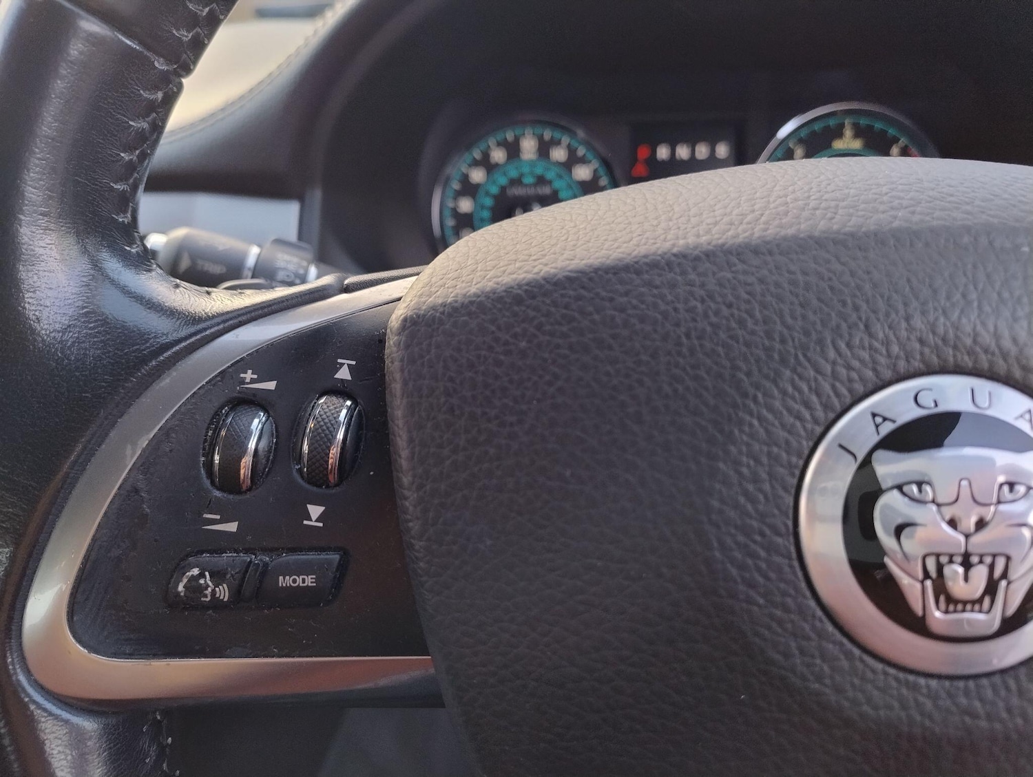 Used Jaguar XF 2013 for sale - 76899115: Photo 33