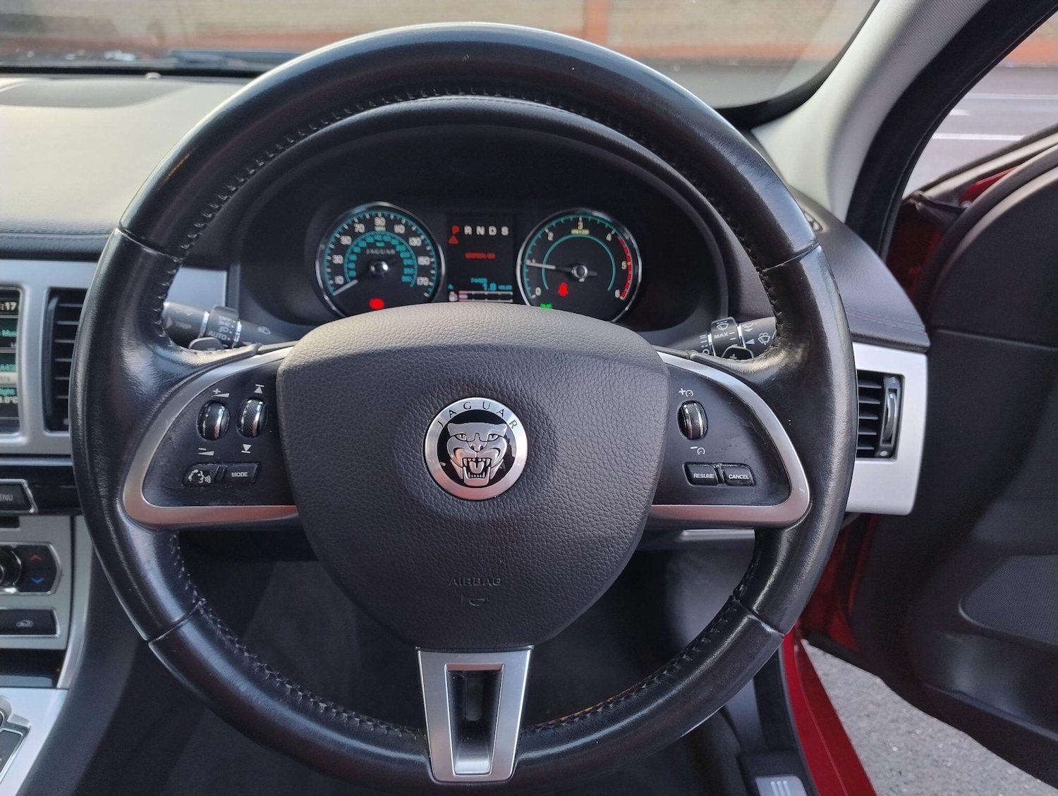 Used Jaguar XF 2013 for sale - 76899115: Photo 56