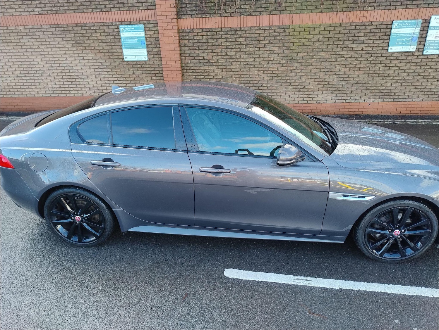 Used Jaguar XE 2016 for sale - 77230212: Photo 15