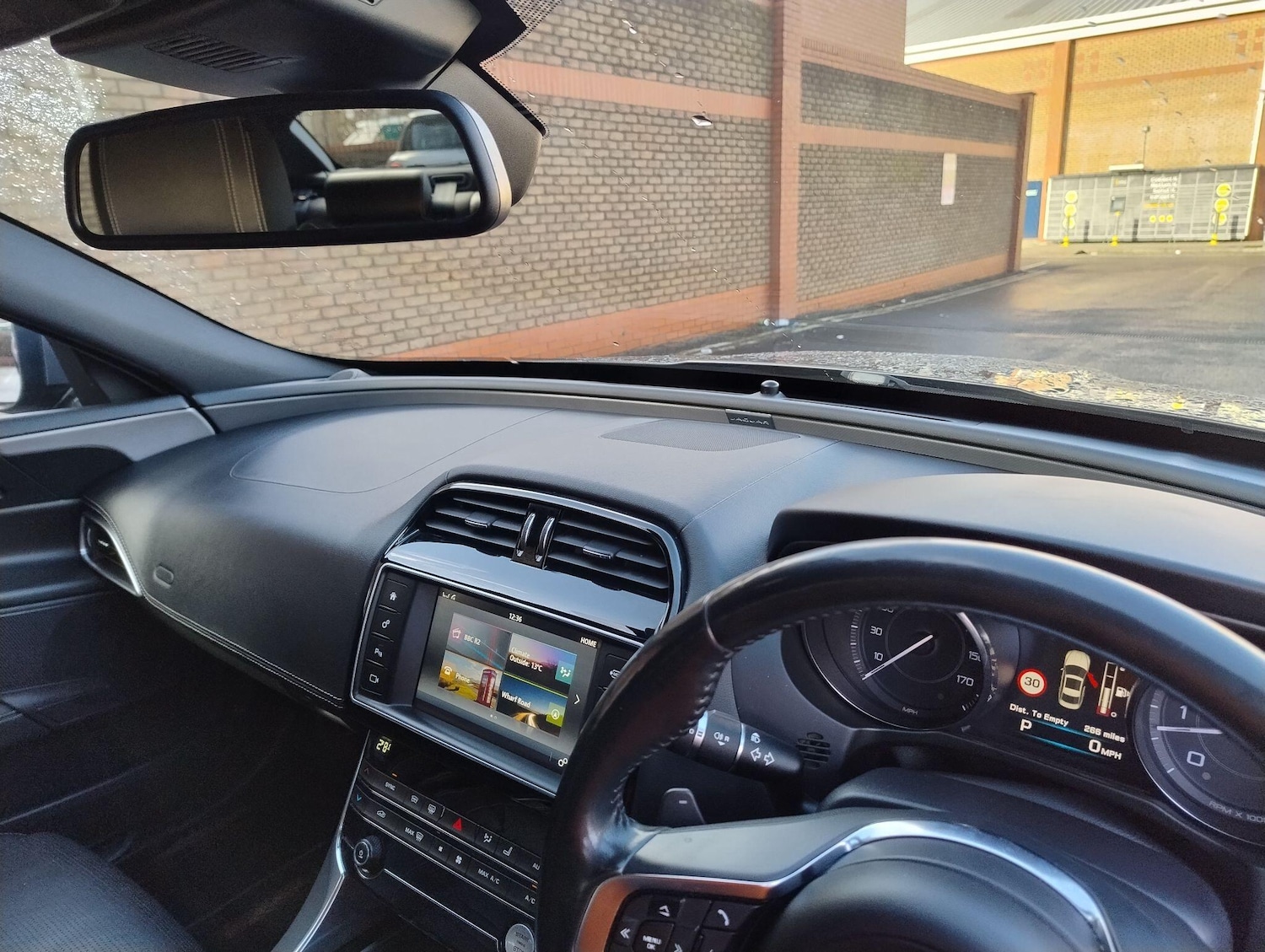 Used Jaguar XE 2016 for sale - 77230212: Photo 18