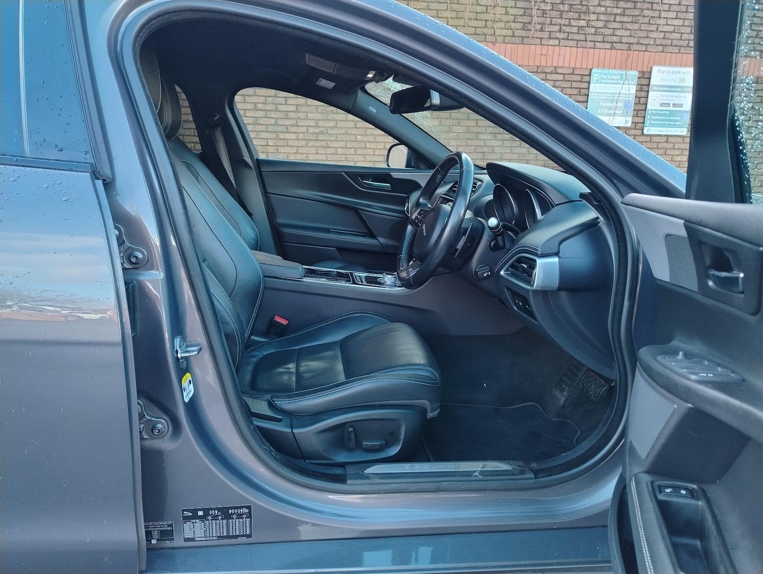 Used Jaguar XE 2016 for sale - 77230212: Photo 20