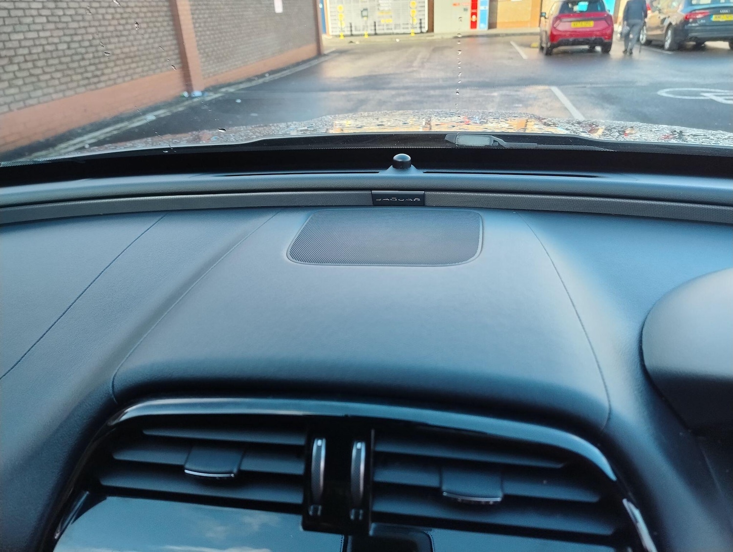 Used Jaguar XE 2016 for sale - 77230212: Photo 55