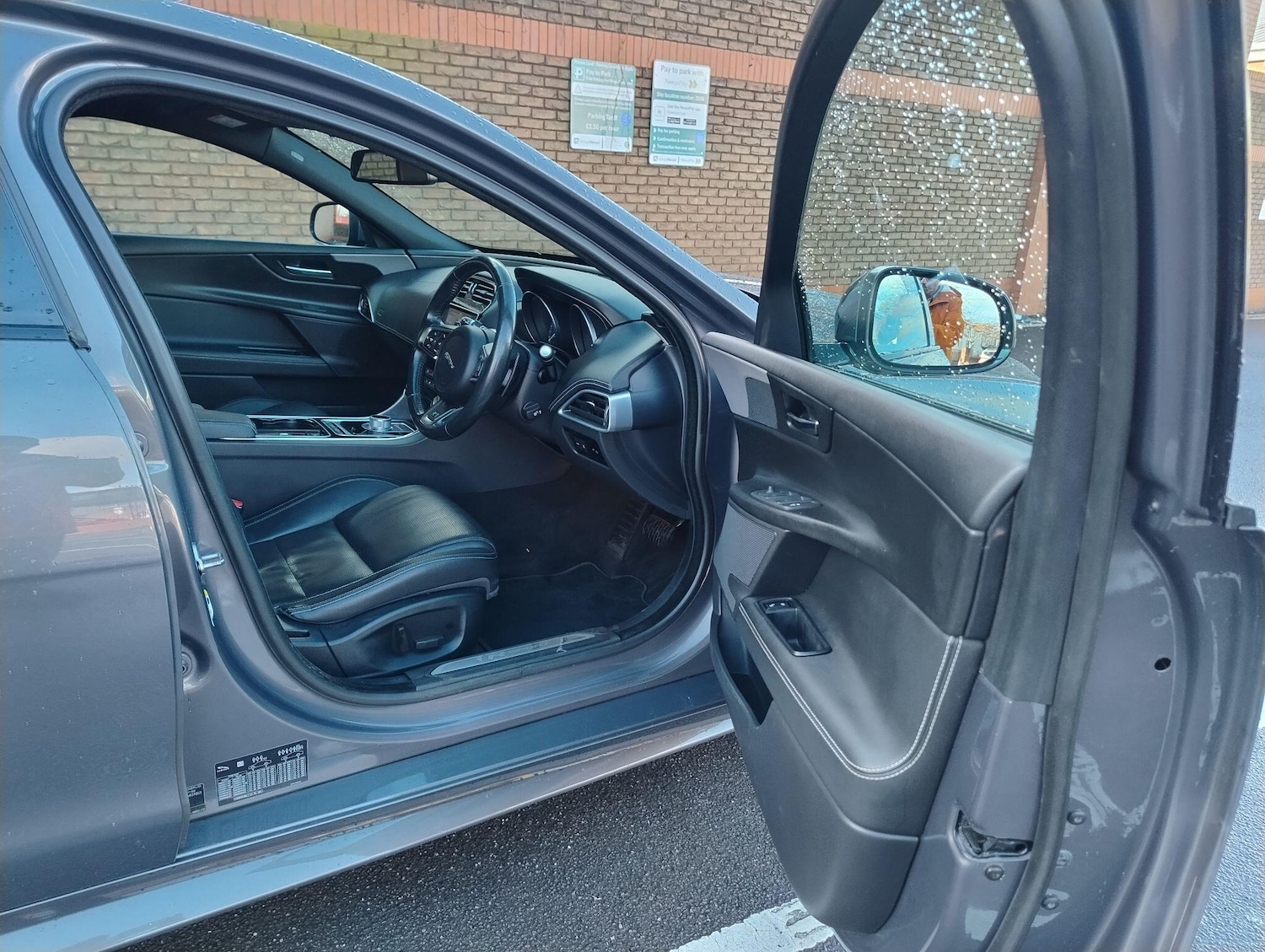 Used Jaguar XE 2016 for sale - 77230212: Photo 61