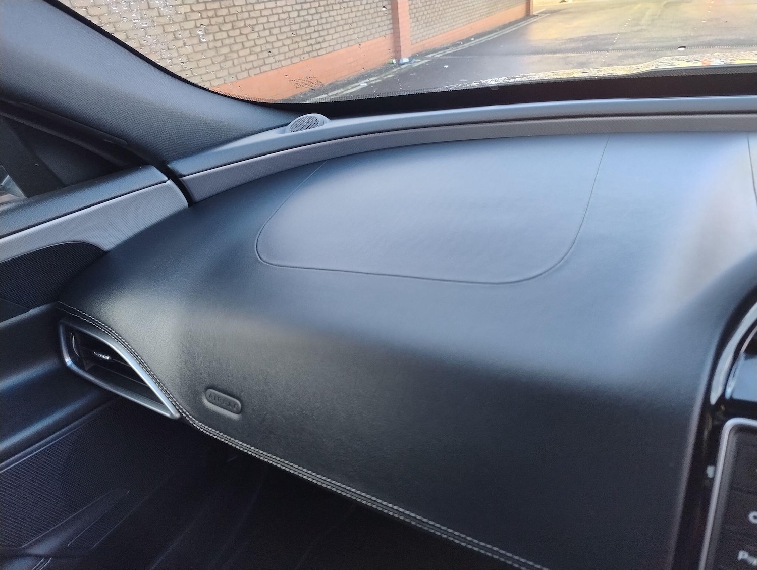 Used Jaguar XE 2016 for sale - 77230212: Photo 63