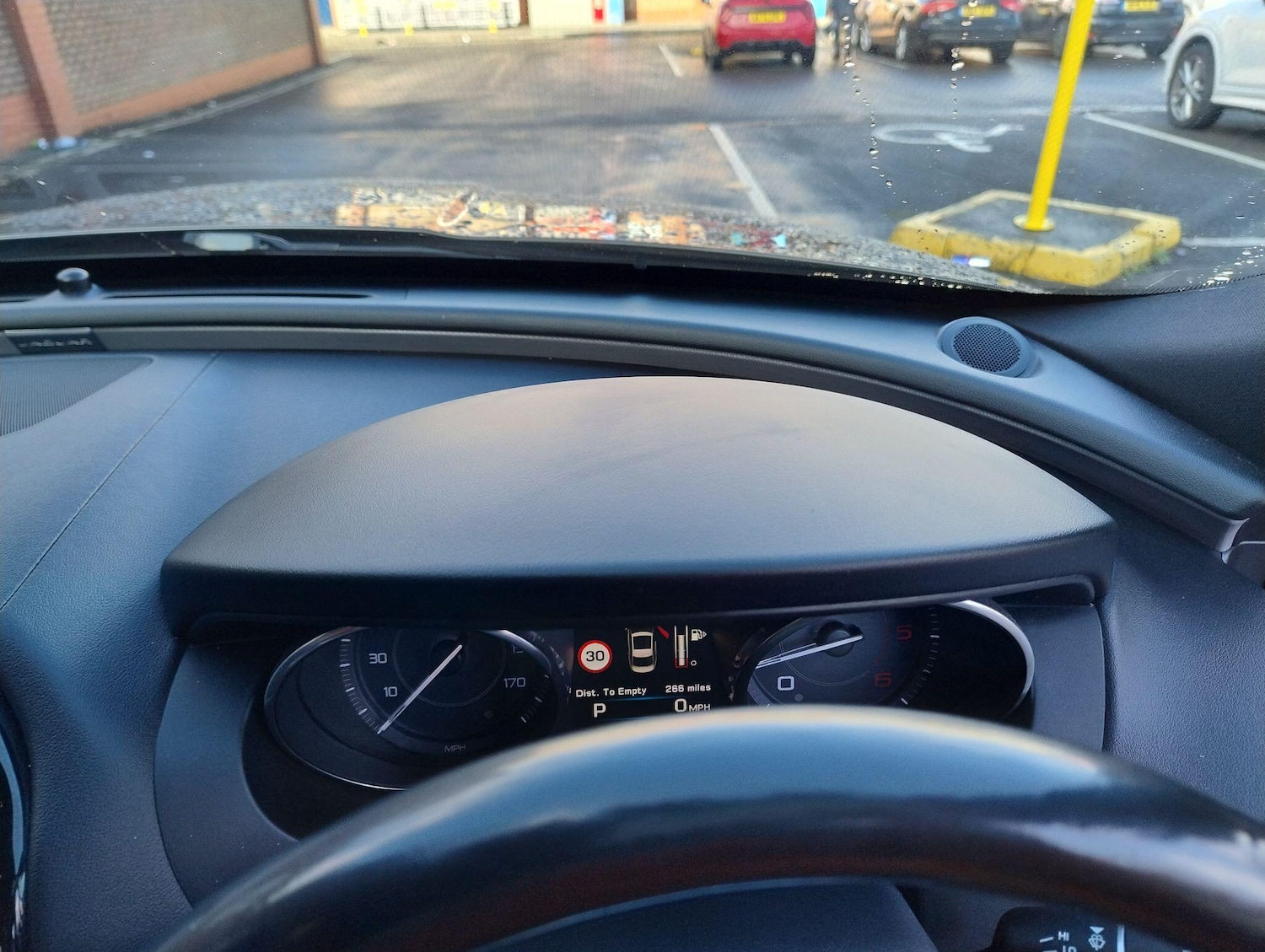 Used Jaguar XE 2016 for sale - 77230212: Photo 64