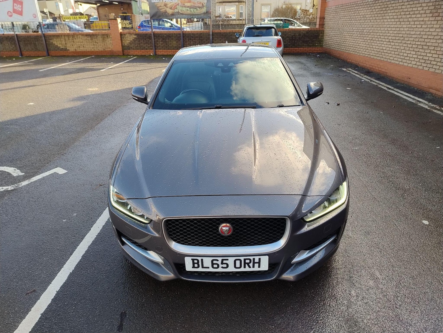 Used Jaguar XE 2016 for sale - 77230212: Photo 7