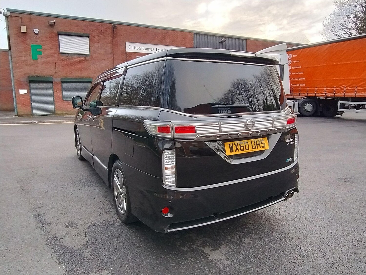 Used Nissan Elgrand 2026 for sale - 78058748: Photo 13